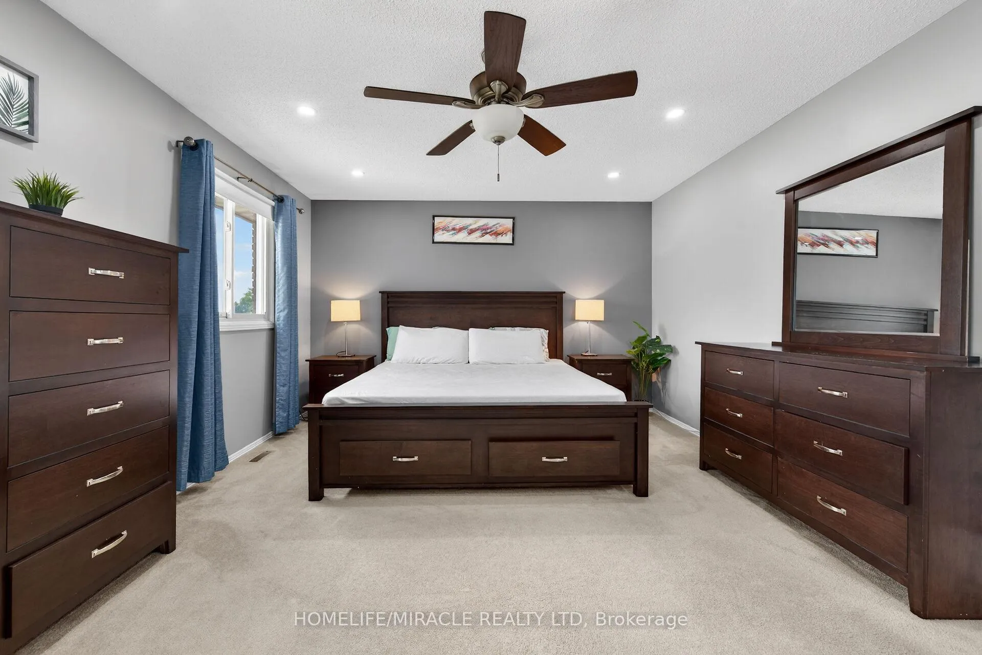 Photo 32 of 34 Capri Crescent, Hamilton, Riverdale — HOMEH