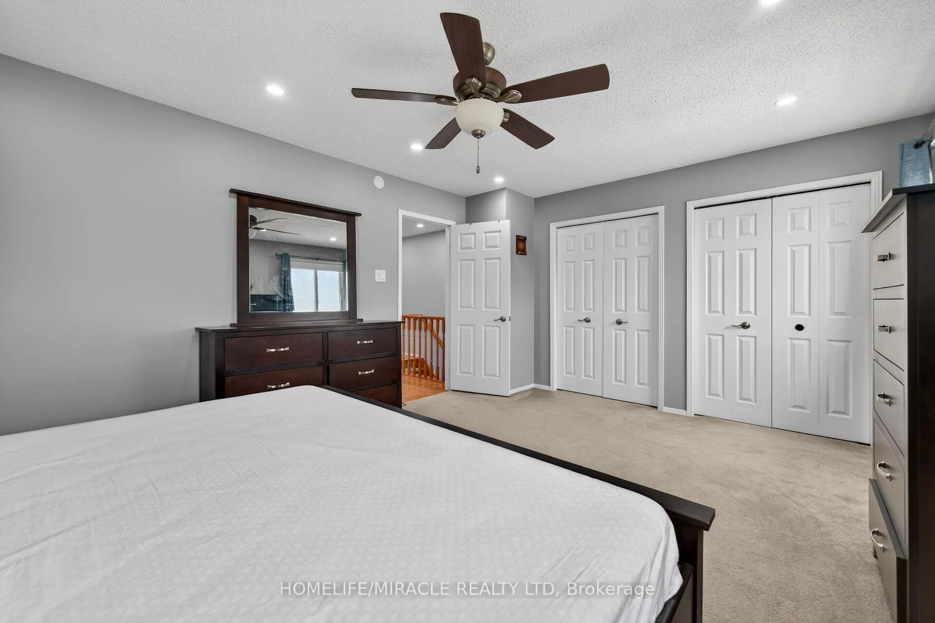 Photo 33 of 34 Capri Crescent, Hamilton, Riverdale — HOMEH