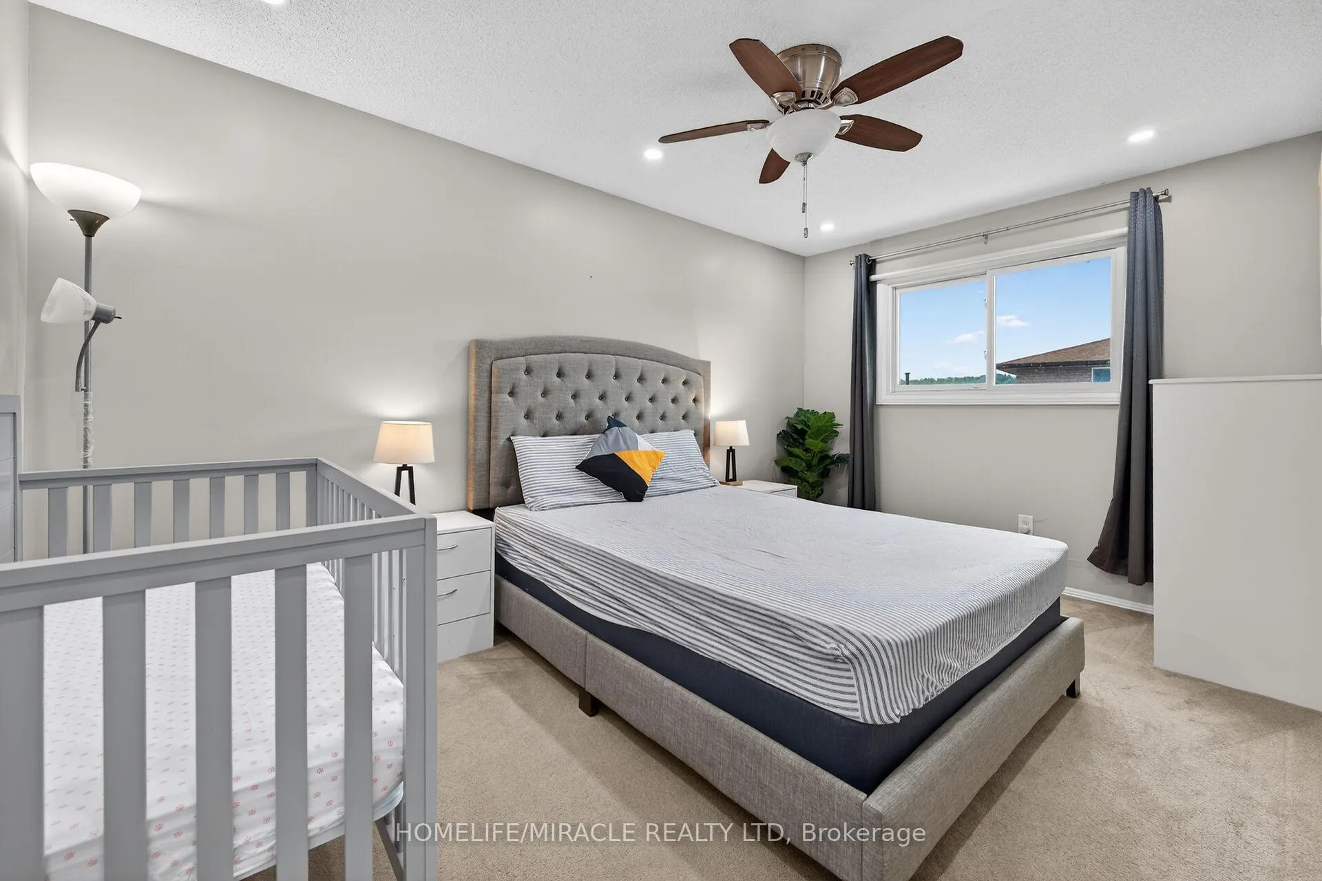 Photo 35 of 34 Capri Crescent, Hamilton, Riverdale — HOMEH