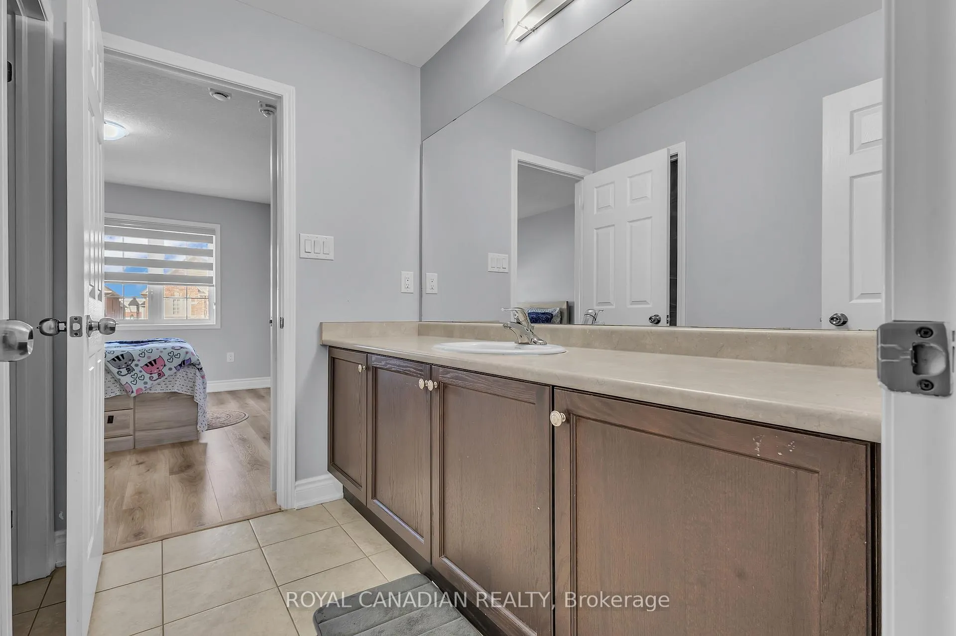 Photo 21 of 28 Cheevers Road, Brantford, Shellard Lane — HOMEH