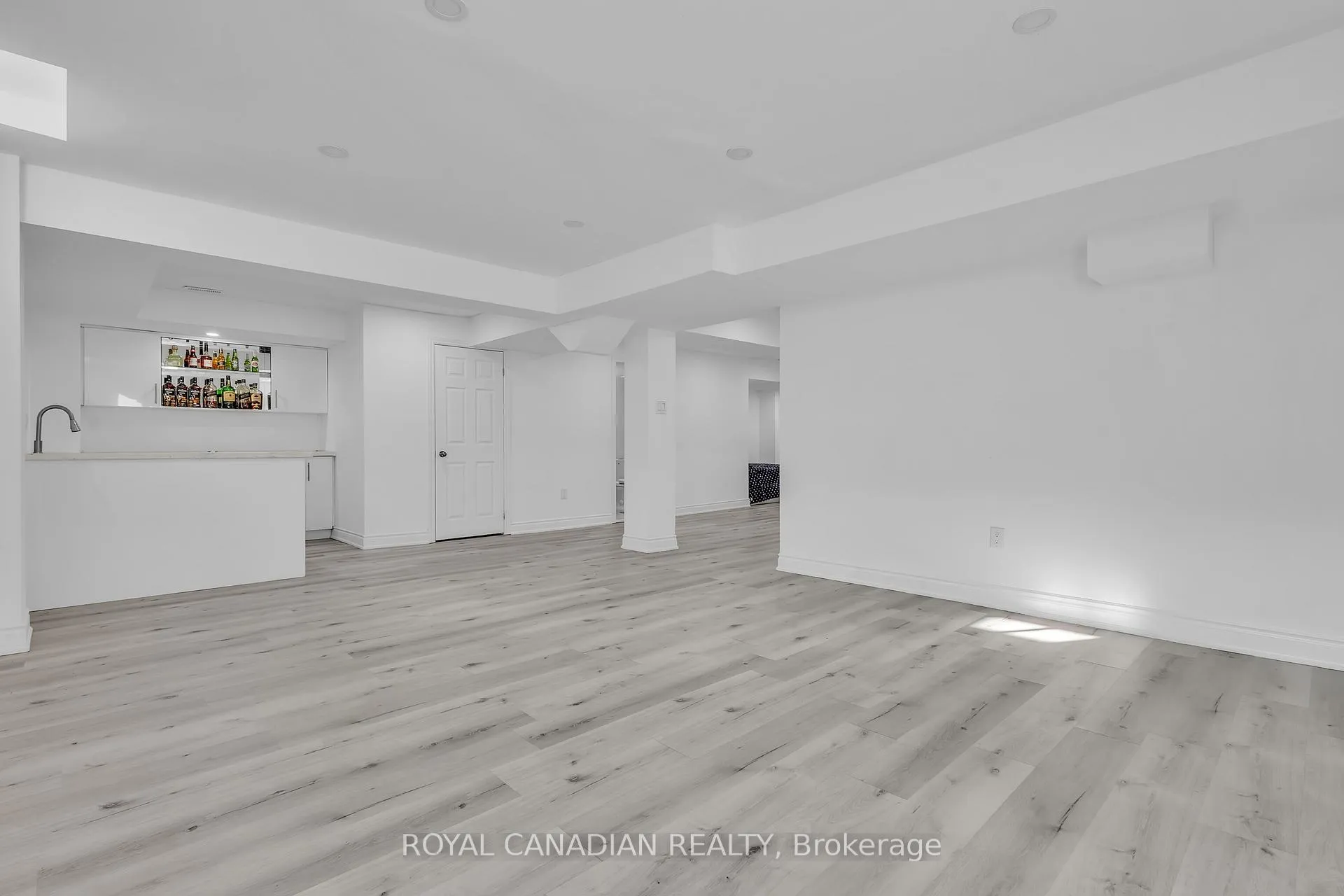 Photo 35 of 28 Cheevers Road, Brantford, Shellard Lane — HOMEH