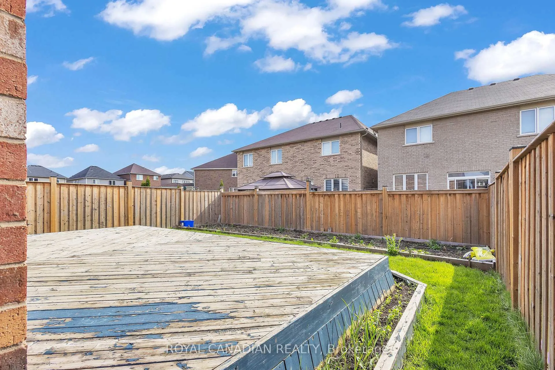 Photo 36 of 28 Cheevers Road, Brantford, Shellard Lane — HOMEH