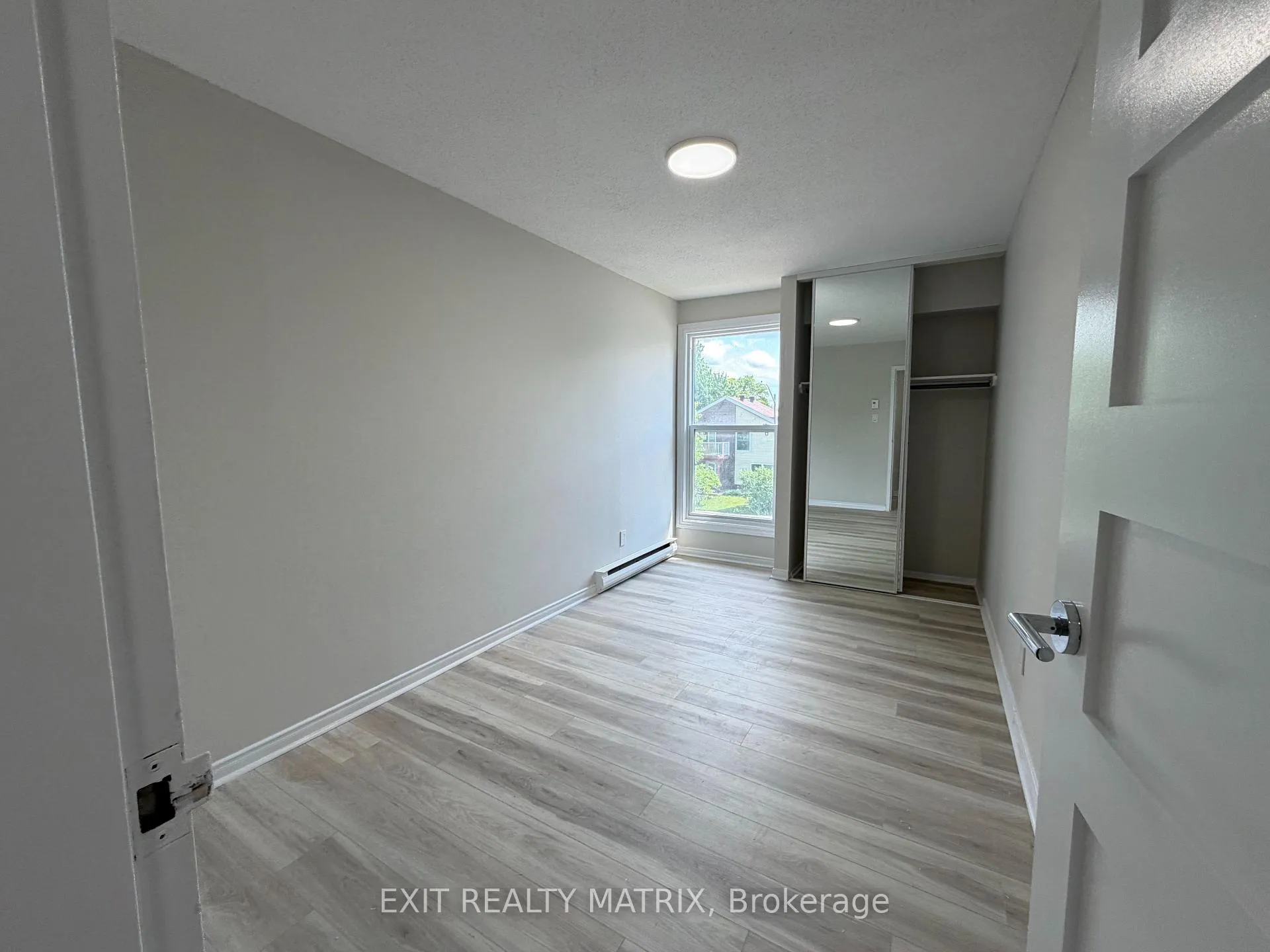 Photo 8 of Unit 137, 3445 Uplands Drive, Ottawa, Hunt Club — HOMEH