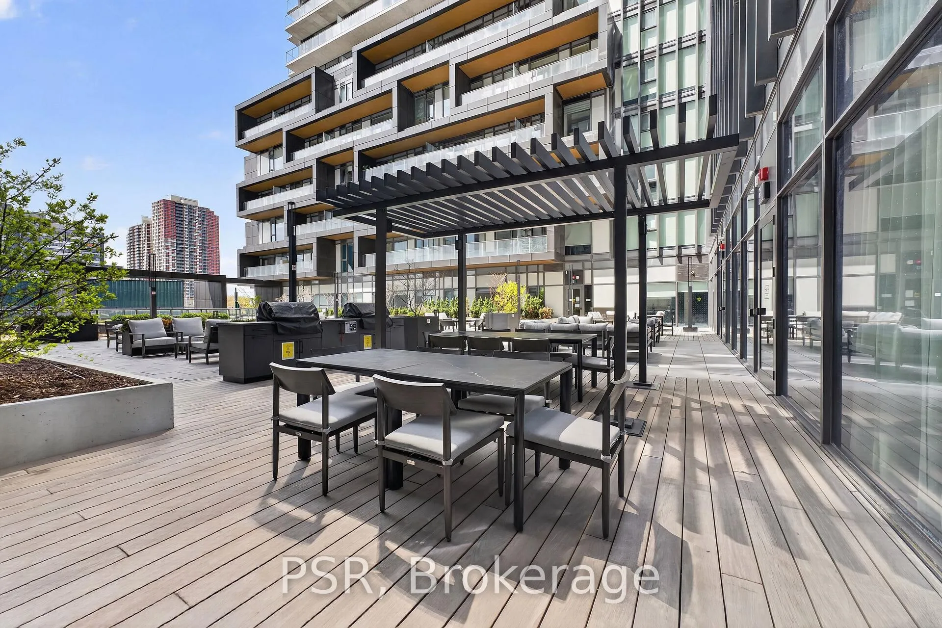 Photo 43 of Unit 1801, 10 Graphophone Grove, Toronto, Dovercourt-Wallace Emerson-Junction — HOMEH