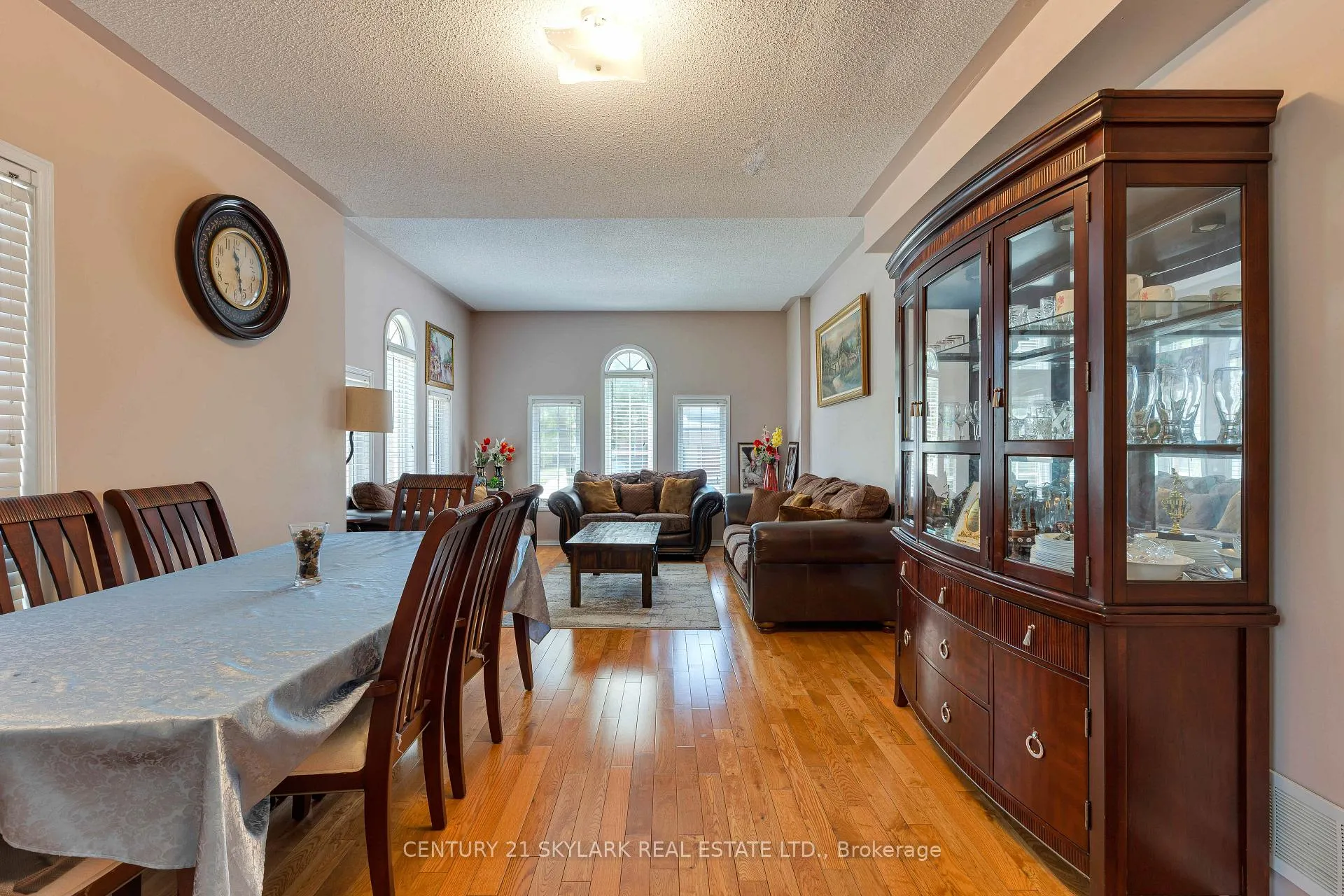 Photo 11 of 95 Via Romano Way, Brampton, Bram East — HOMEH