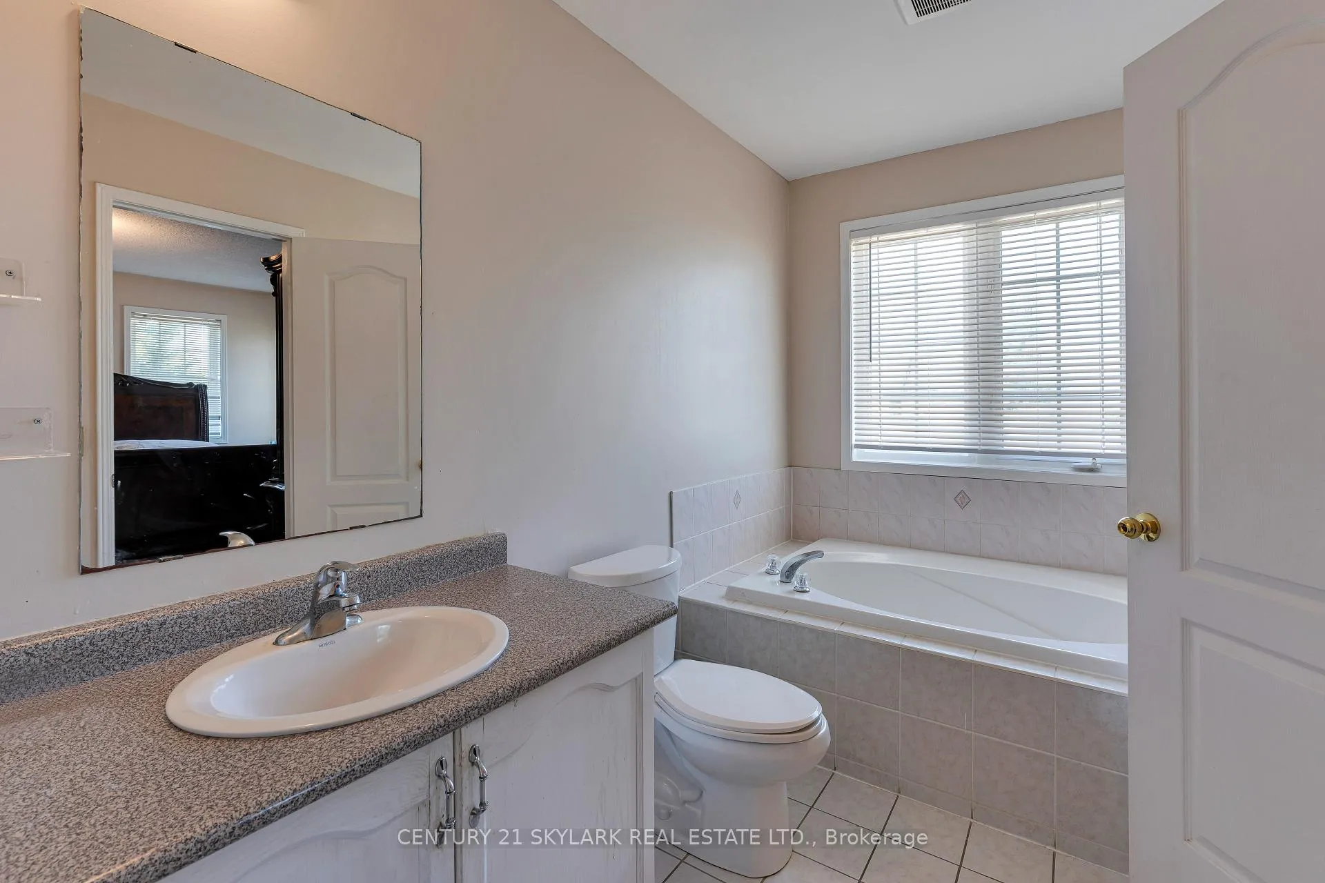 Photo 36 of 95 Via Romano Way, Brampton, Bram East — HOMEH