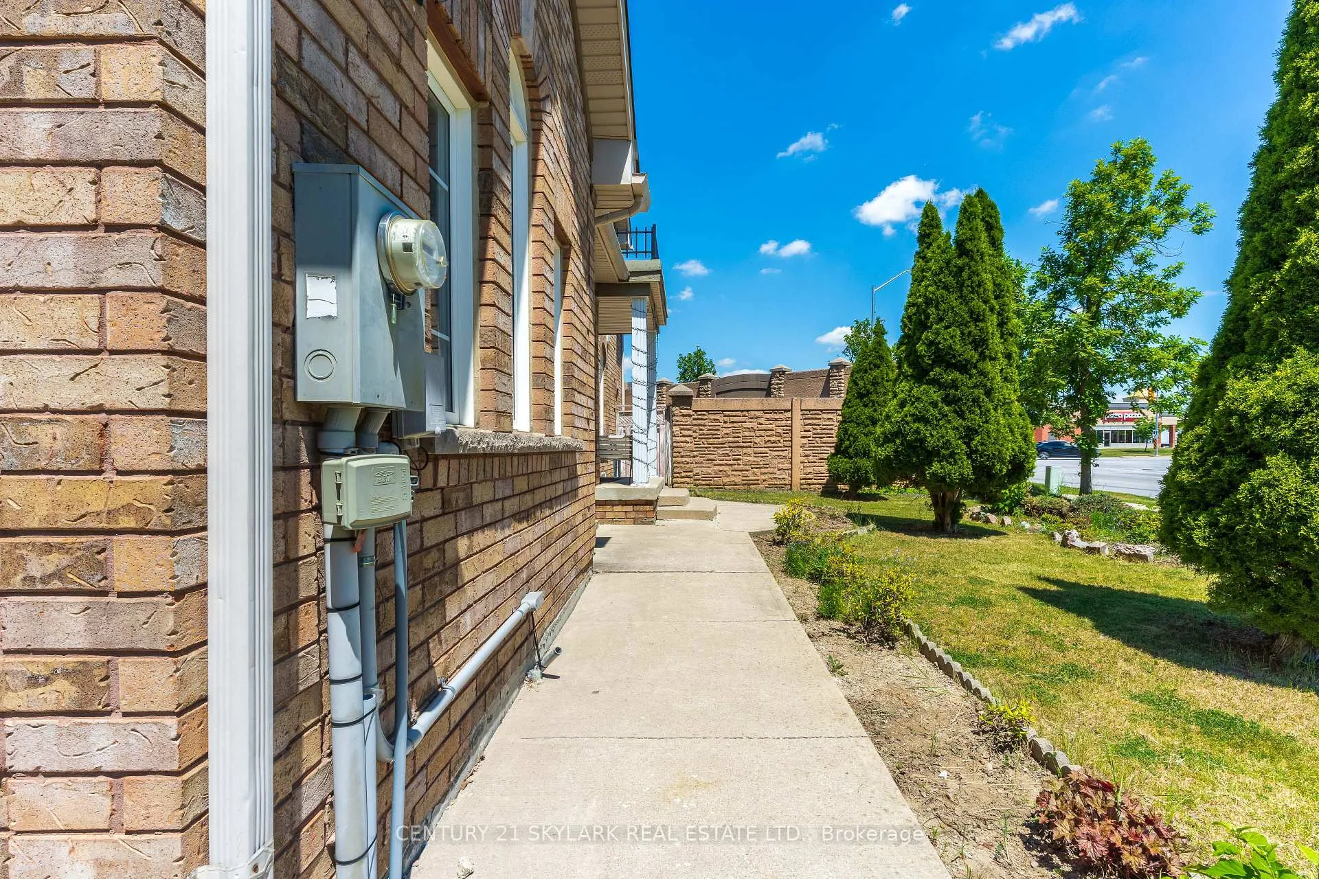 Photo 45 of 95 Via Romano Way, Brampton, Bram East — HOMEH