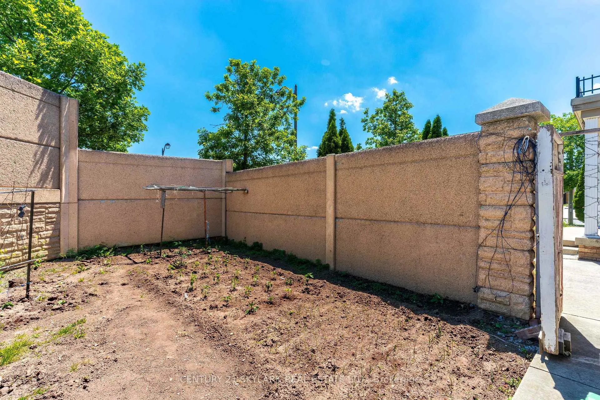 Photo 47 of 95 Via Romano Way, Brampton, Bram East — HOMEH