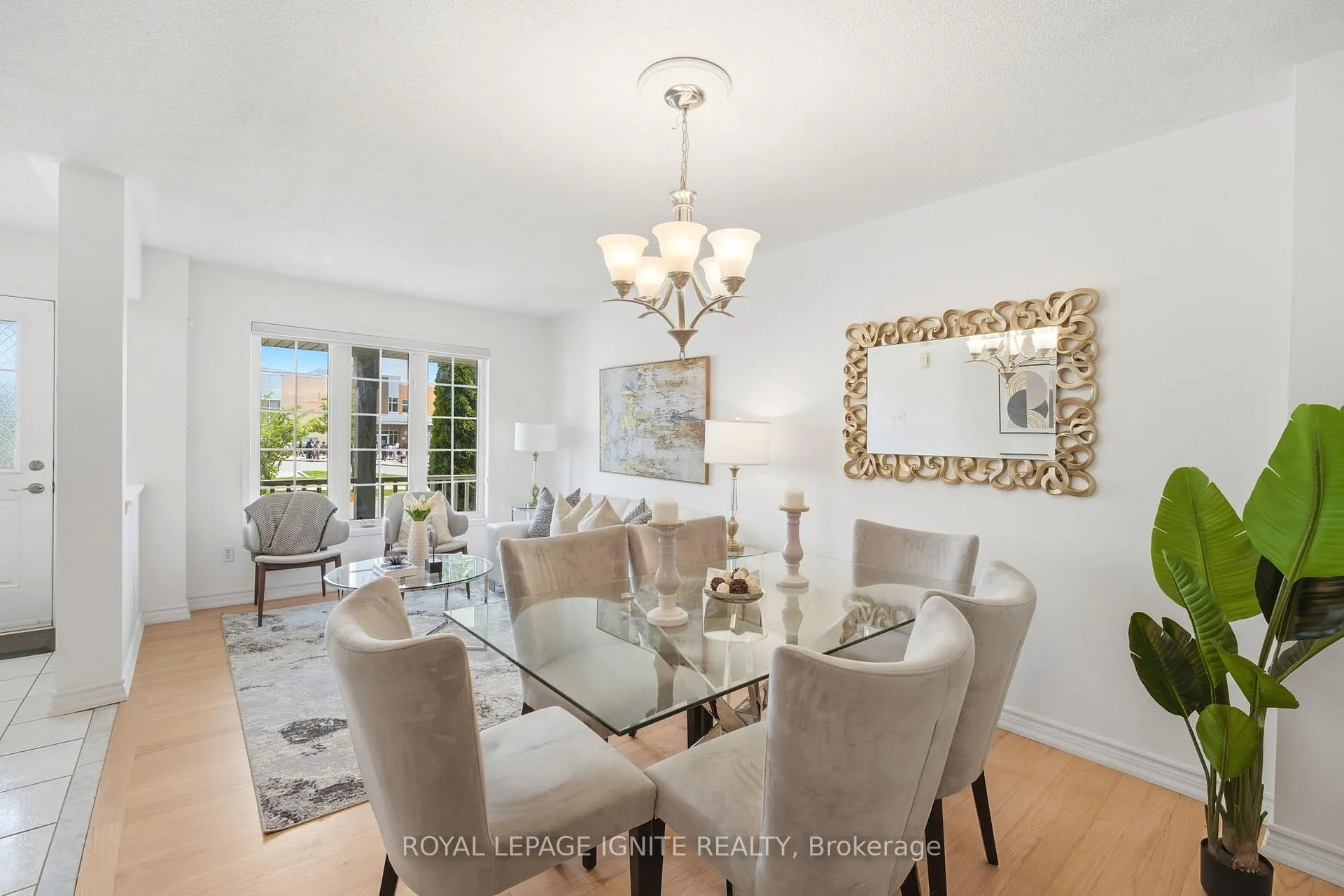 Photo 7 of 58 Williamson Drive E, Ajax, Northeast Ajax — HOMEH