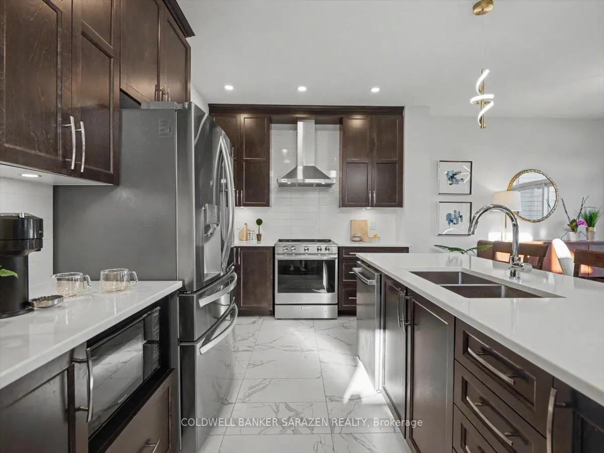 Photo 5 of 322 Big Dipper Street, Ottawa, Riverside South/Gloucester Glen — HOMEH