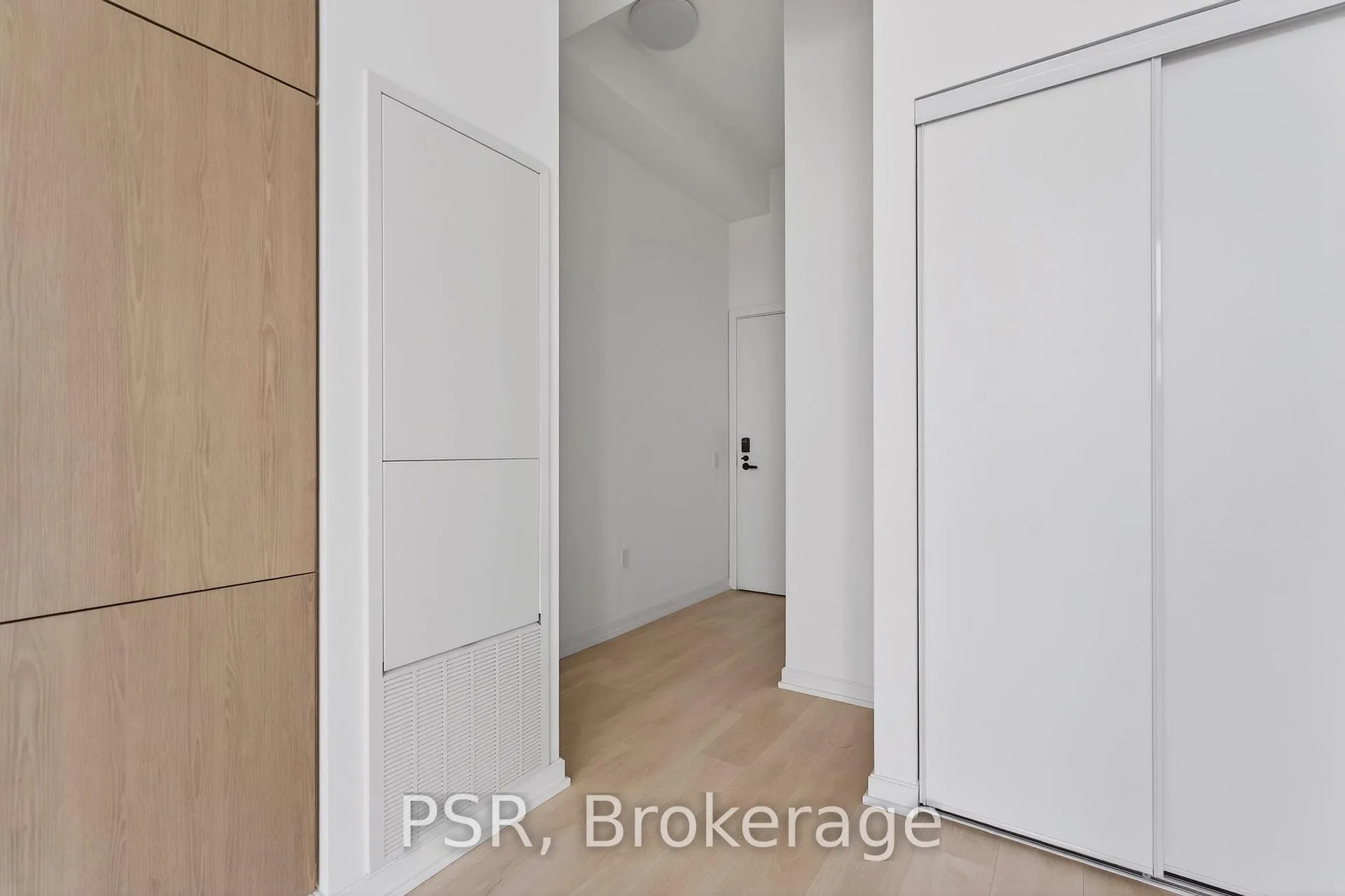 Photo 2 of Unit 1809, 10 Graphophone Grove, Toronto, Dovercourt-Wallace Emerson-Junction — HOMEH