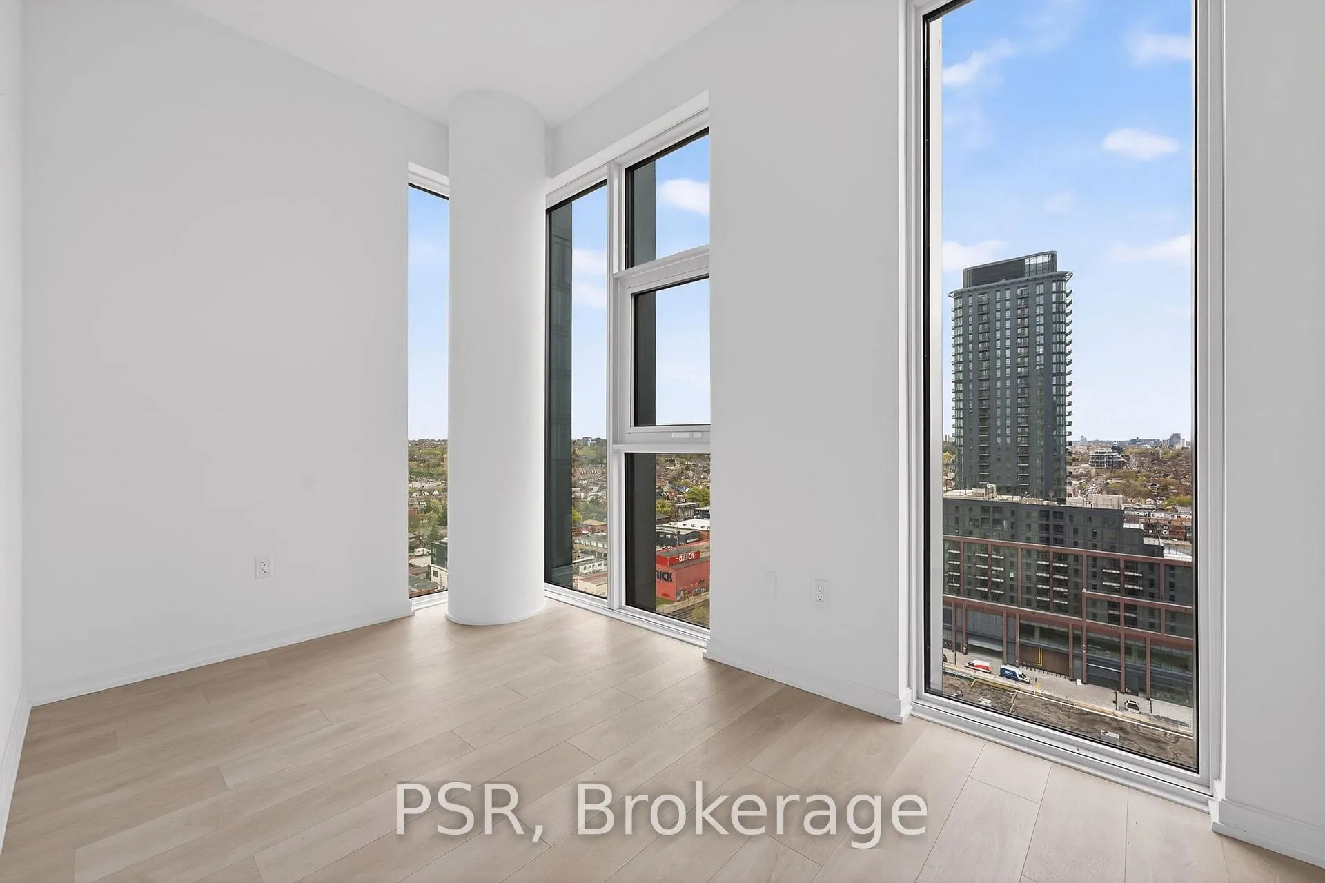Photo 12 of Unit 1809, 10 Graphophone Grove, Toronto, Dovercourt-Wallace Emerson-Junction — HOMEH