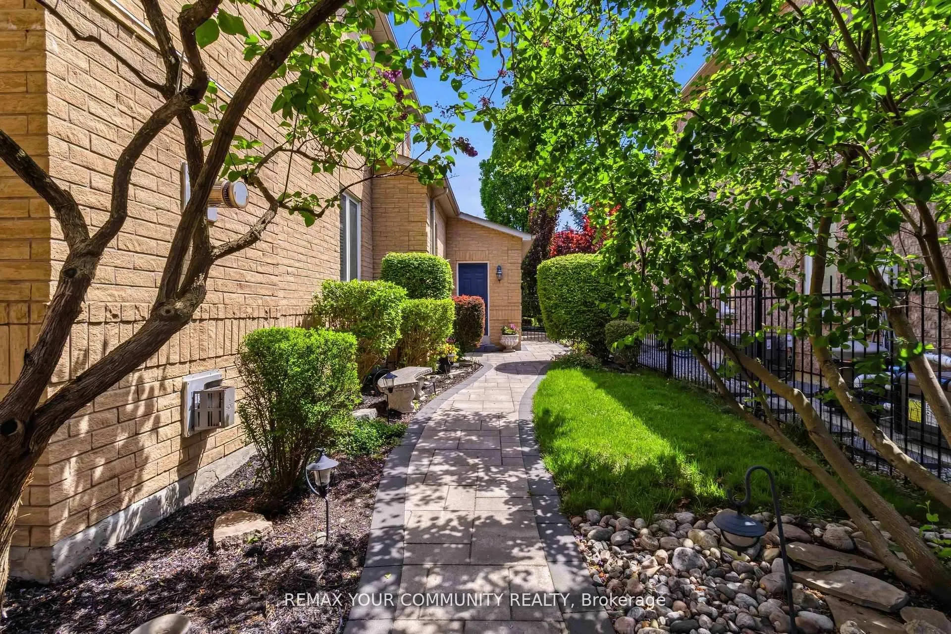 Photo 33 of 512 Vaughan Mills Road, Vaughan, Islington Woods — HOMEH