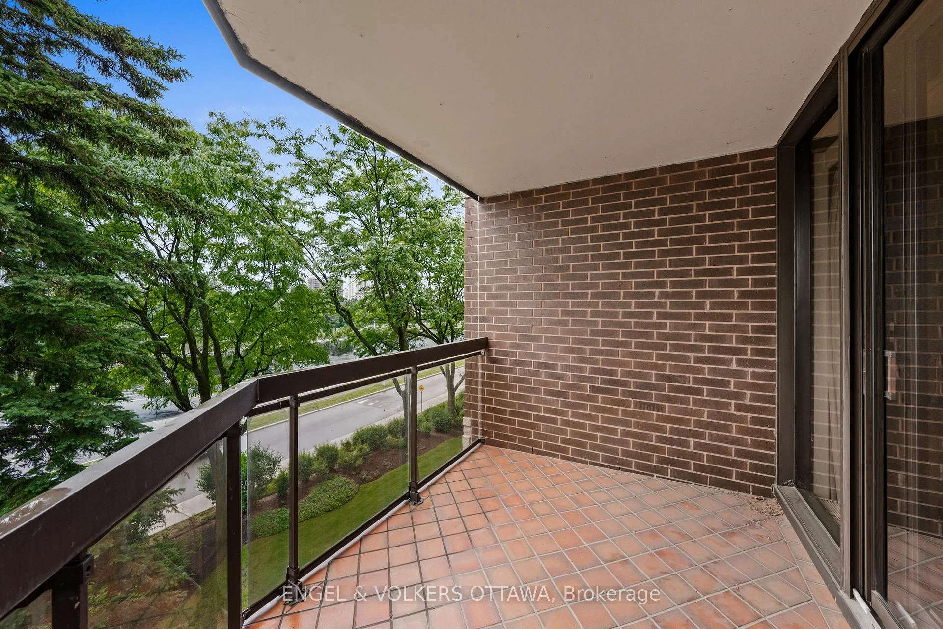 Photo 48 of Unit 406, 111 Echo Drive, Ottawa, Ottawa East — HOMEH