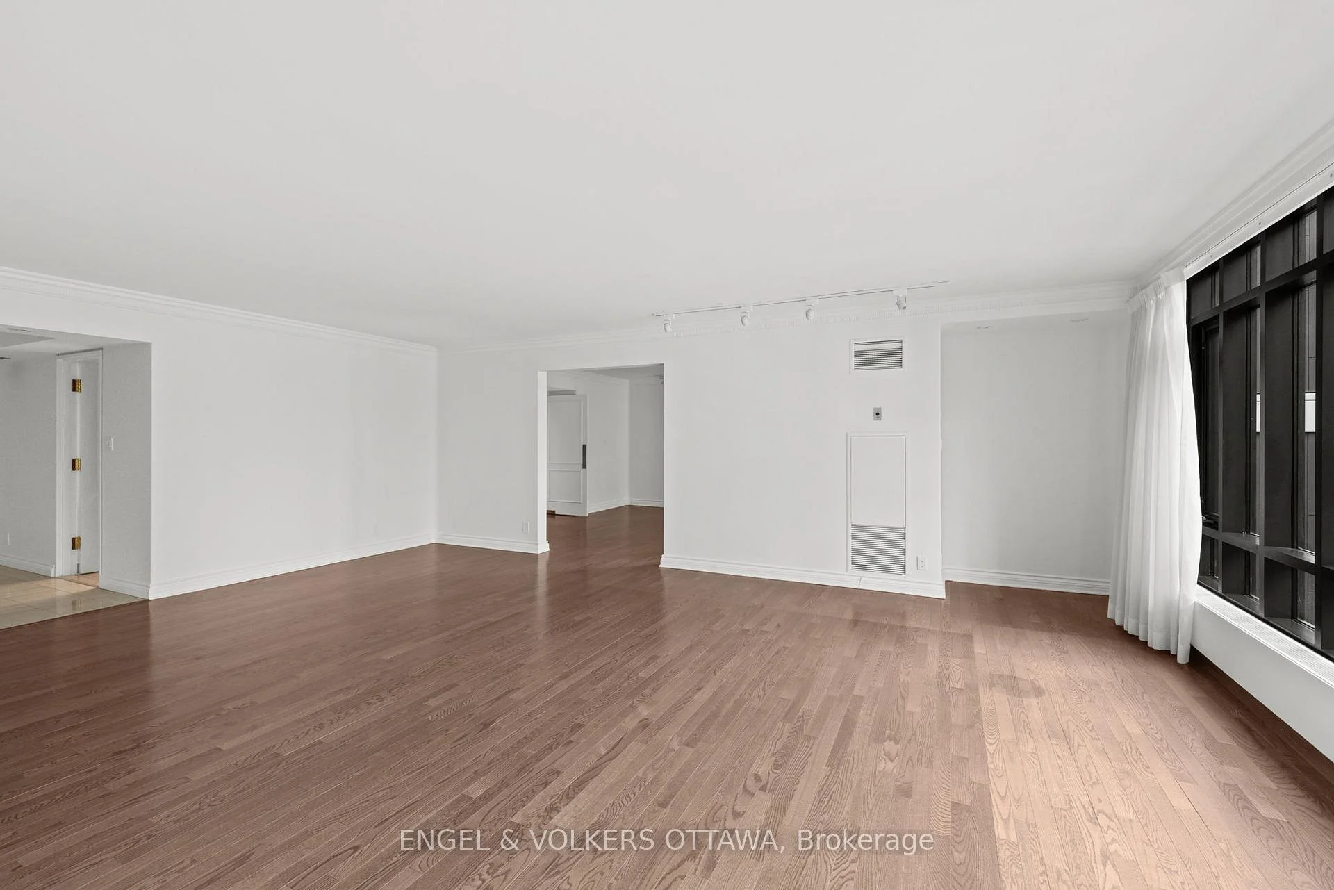 Photo 94 of Unit 406, 111 Echo Drive, Ottawa, Ottawa East — HOMEH