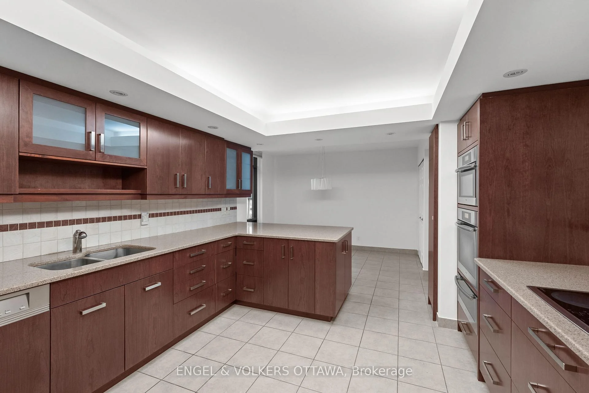 Photo 99 of Unit 406, 111 Echo Drive, Ottawa, Ottawa East — HOMEH