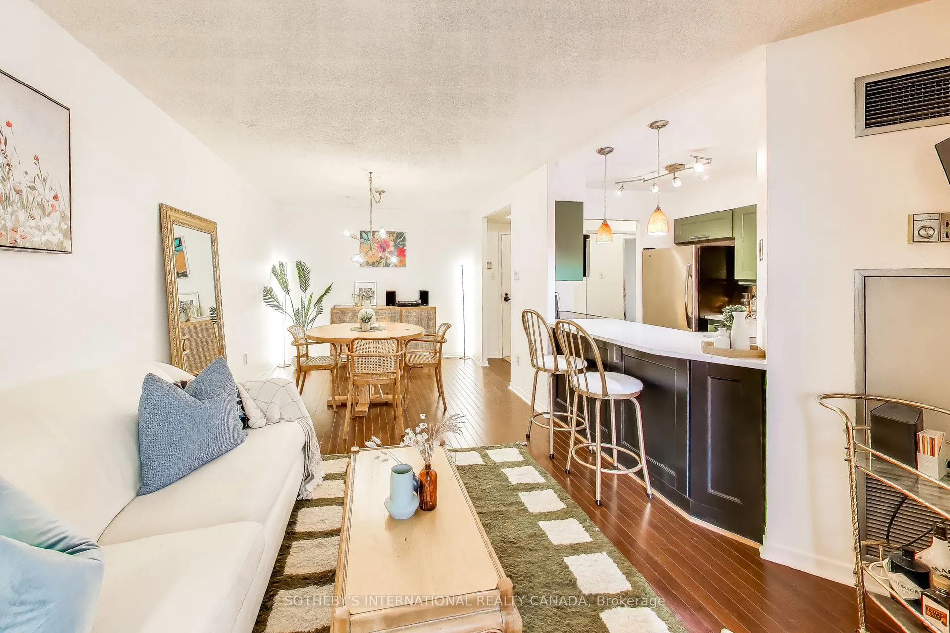 Photo 5 of Unit 607, 25 Maitland Street, Toronto, Church-Yonge Corridor — HOMEH