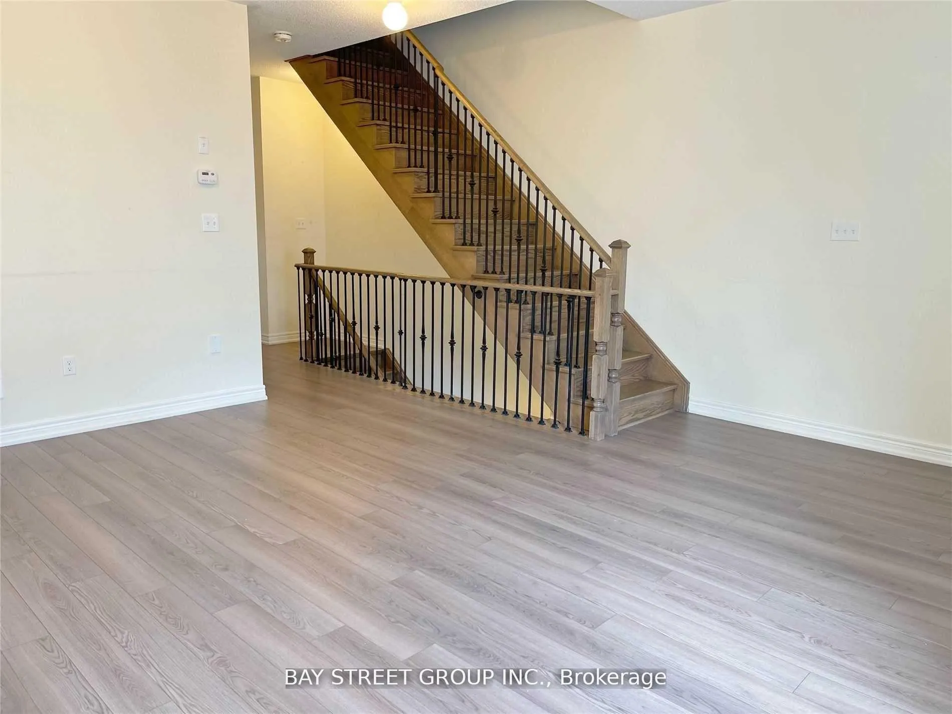 Photo 3 of 12 Fanny Grove Way, Markham, Greensborough — HOMEH