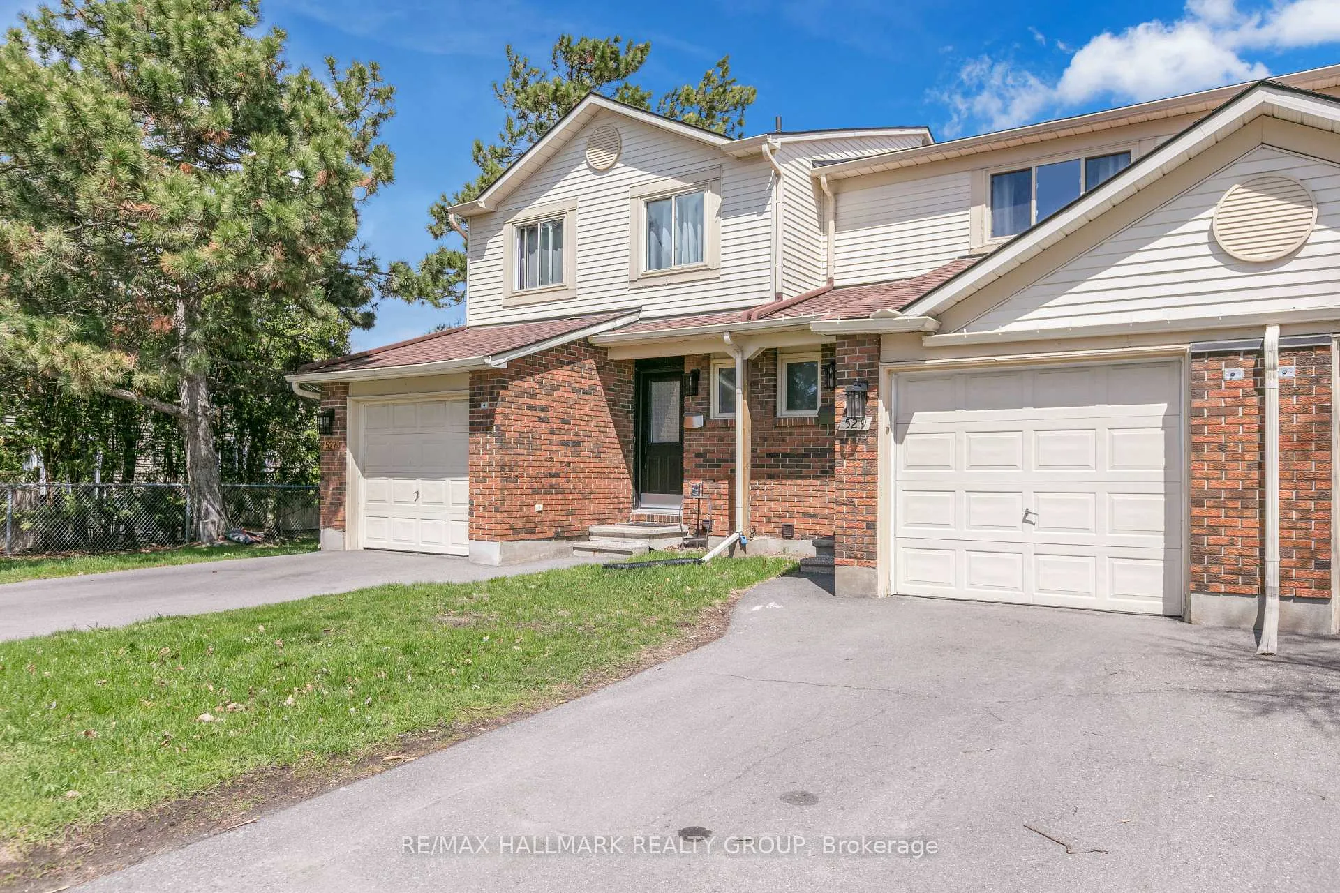 Front of Unit 44, 529 Canotia Place