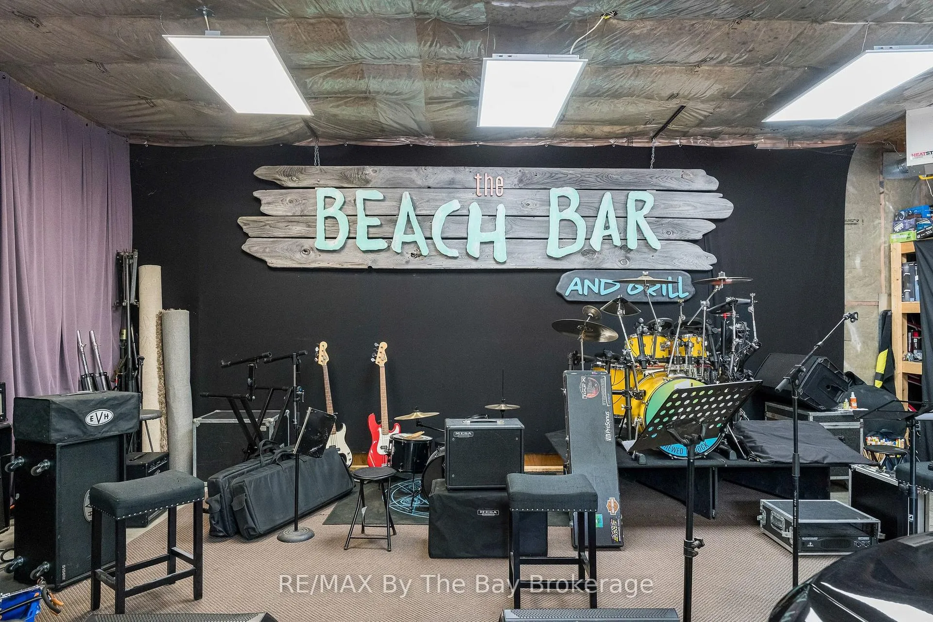 Photo 33 of 10 Birchwood Trail, Wasaga Beach — HOMEH