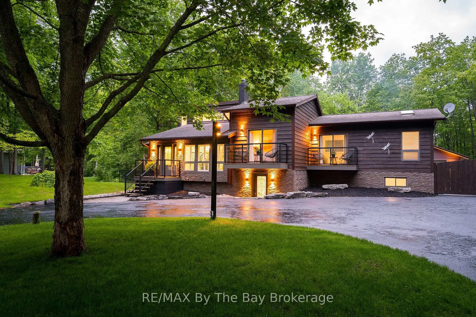 Photo 46 of 10 Birchwood Trail, Wasaga Beach — HOMEH