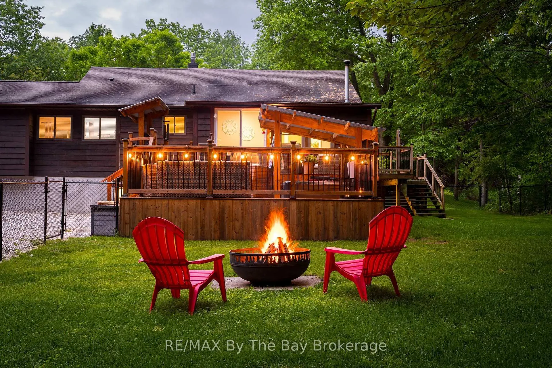 Photo 47 of 10 Birchwood Trail, Wasaga Beach — HOMEH