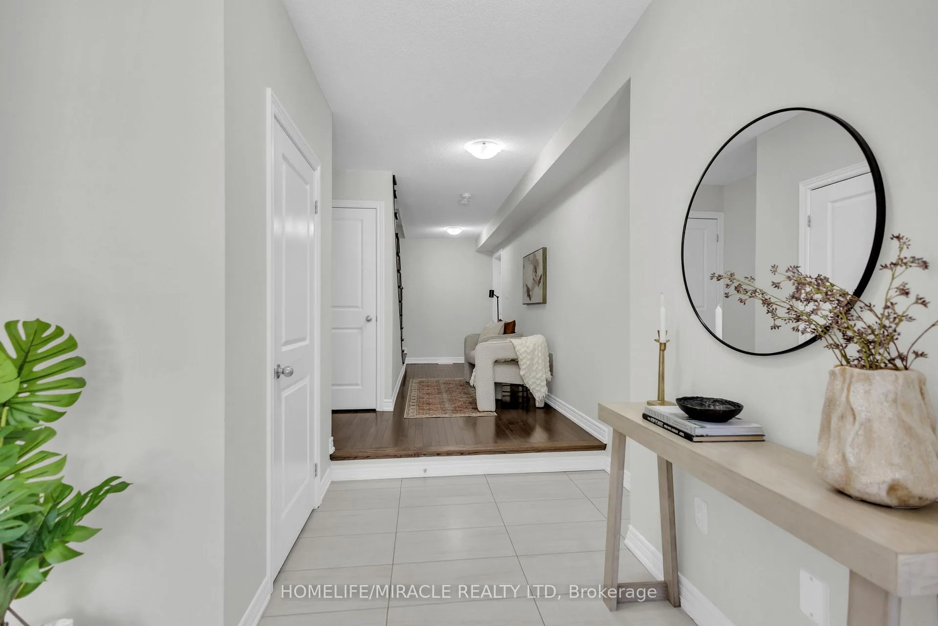 Photo 4 of 7 Haymarket Drive, Brampton, Northwest Brampton — HOMEH