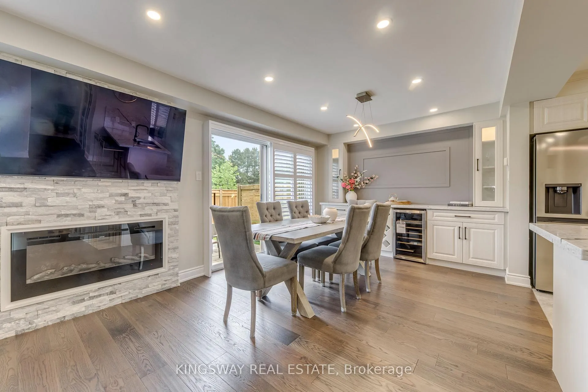 Photo 11 of 1725 The Chase Road, Mississauga, Central Erin Mills — HOMEH