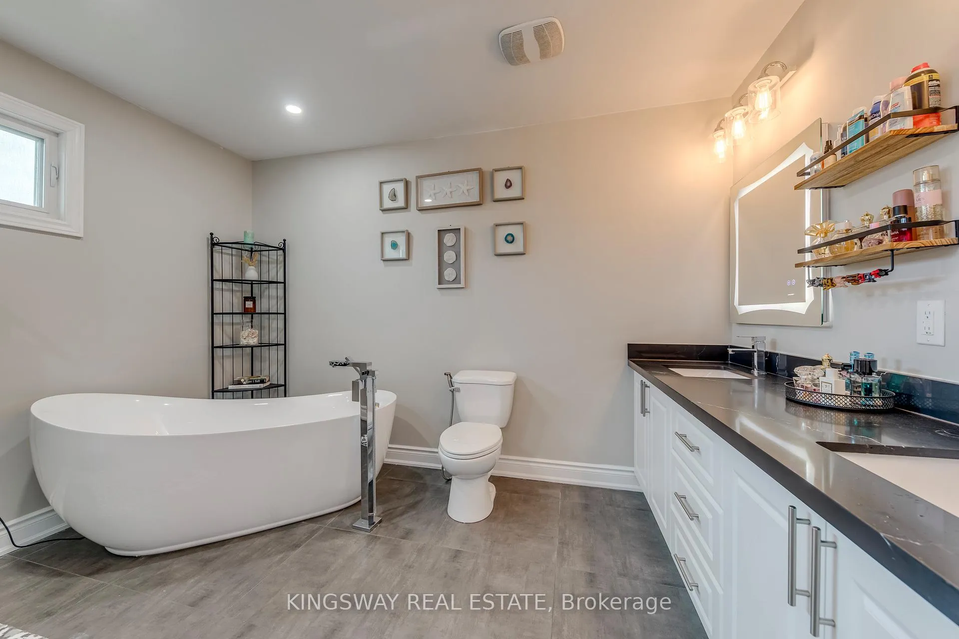Photo 23 of 1725 The Chase Road, Mississauga, Central Erin Mills — HOMEH