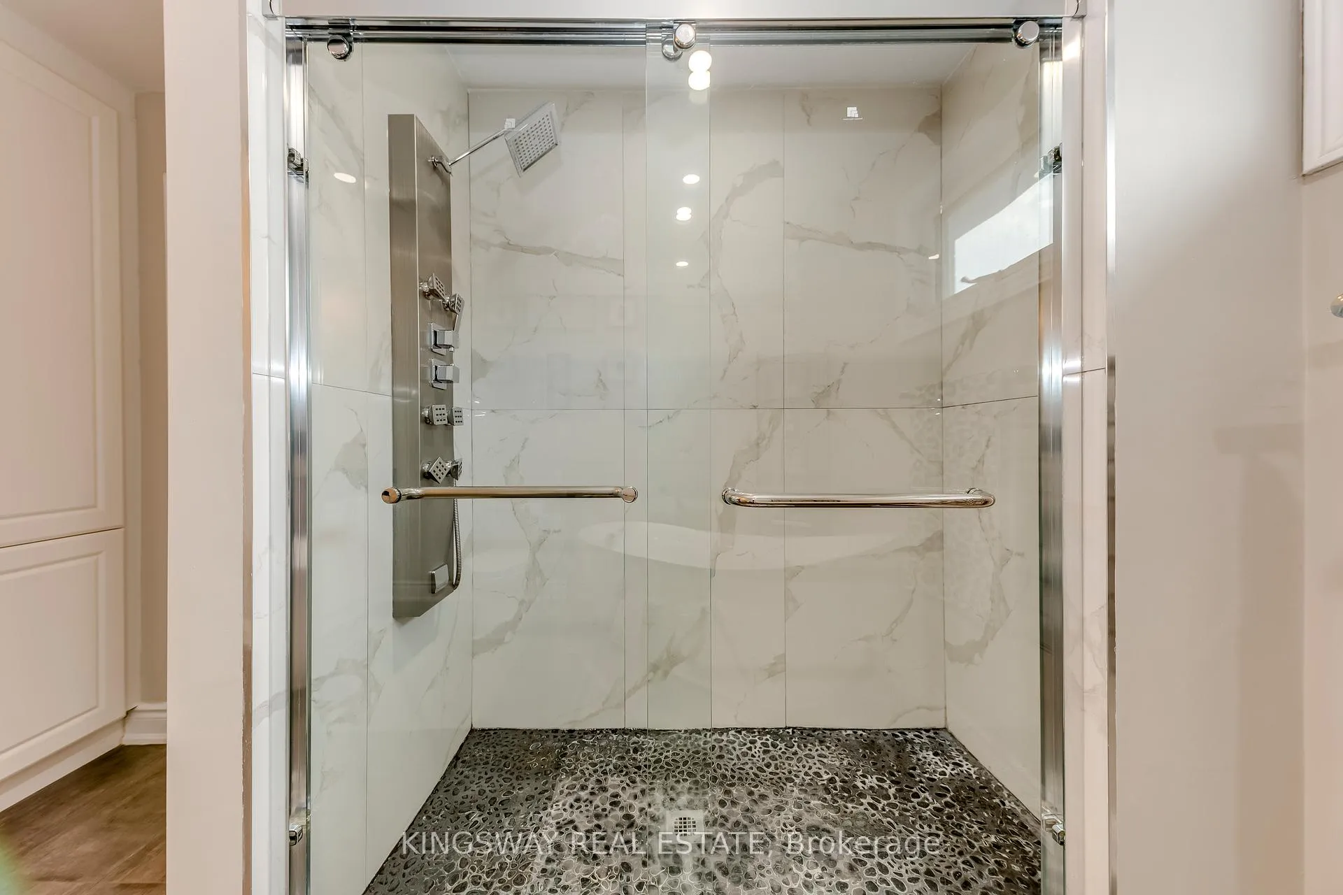 Photo 25 of 1725 The Chase Road, Mississauga, Central Erin Mills — HOMEH