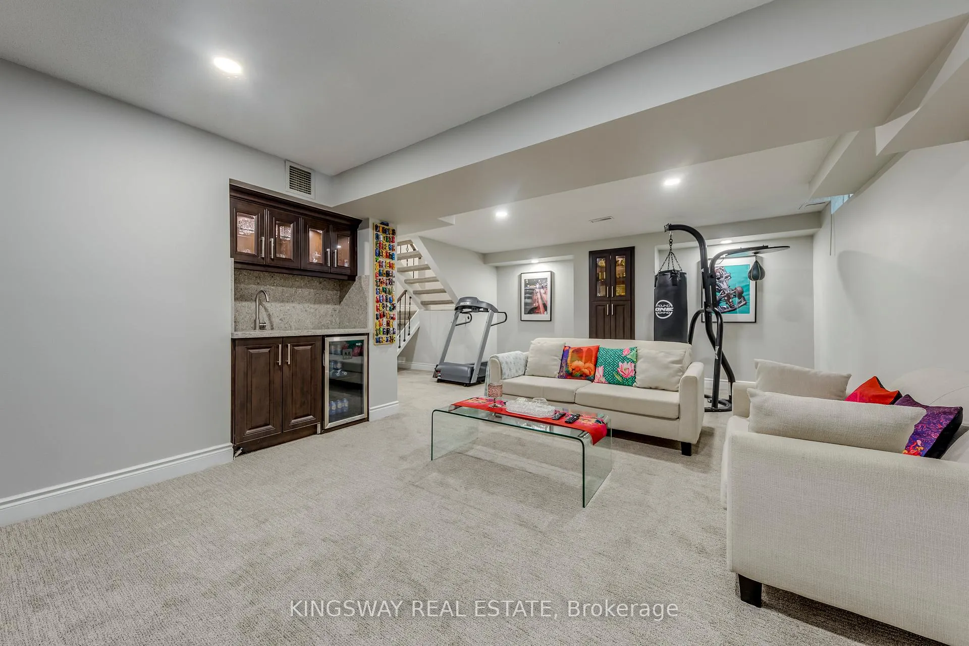 Photo 38 of 1725 The Chase Road, Mississauga, Central Erin Mills — HOMEH
