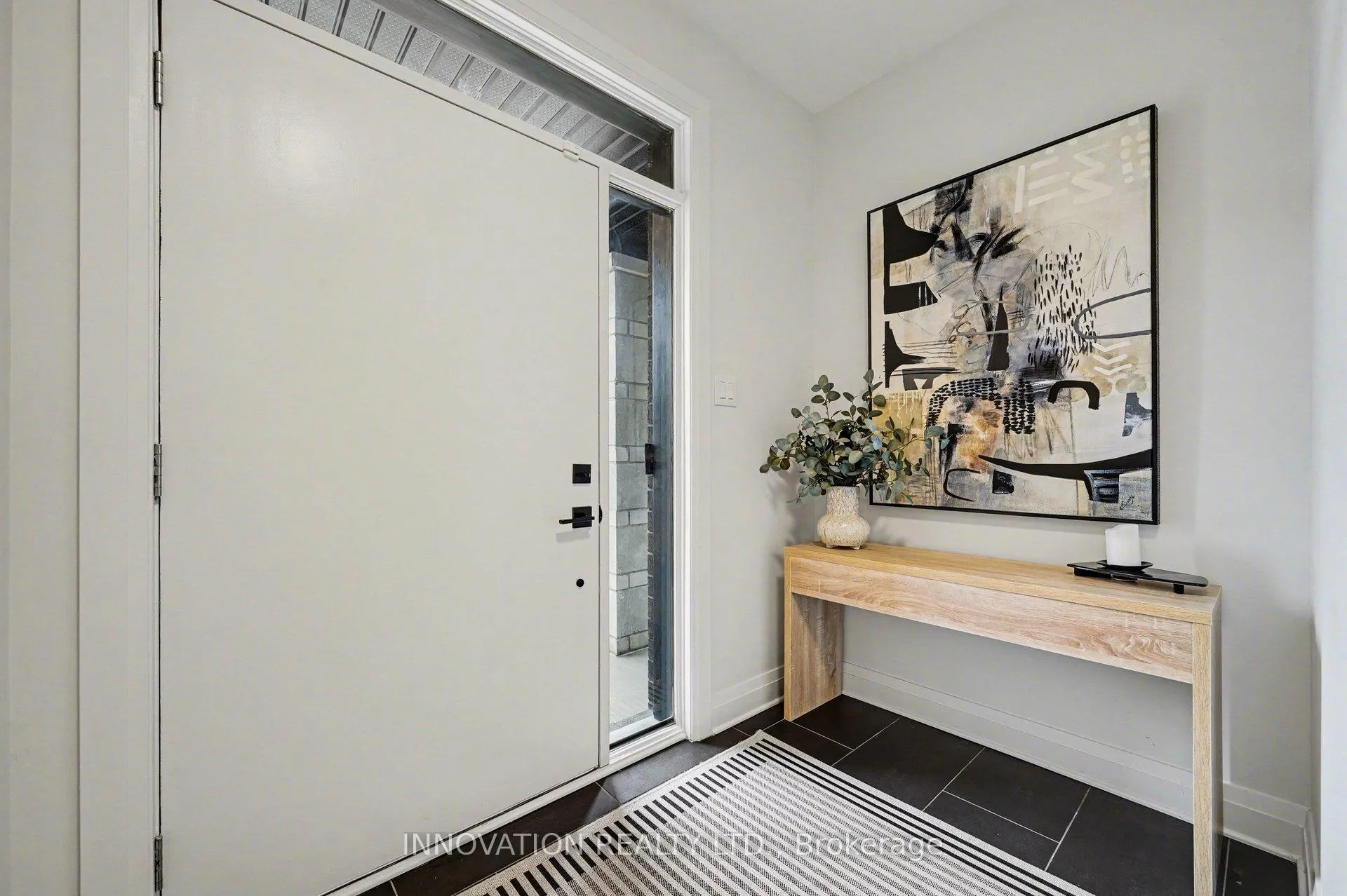 Photo 4 of 957 Atrium Ridge, Ottawa, Riverside South/Gloucester Glen — HOMEH