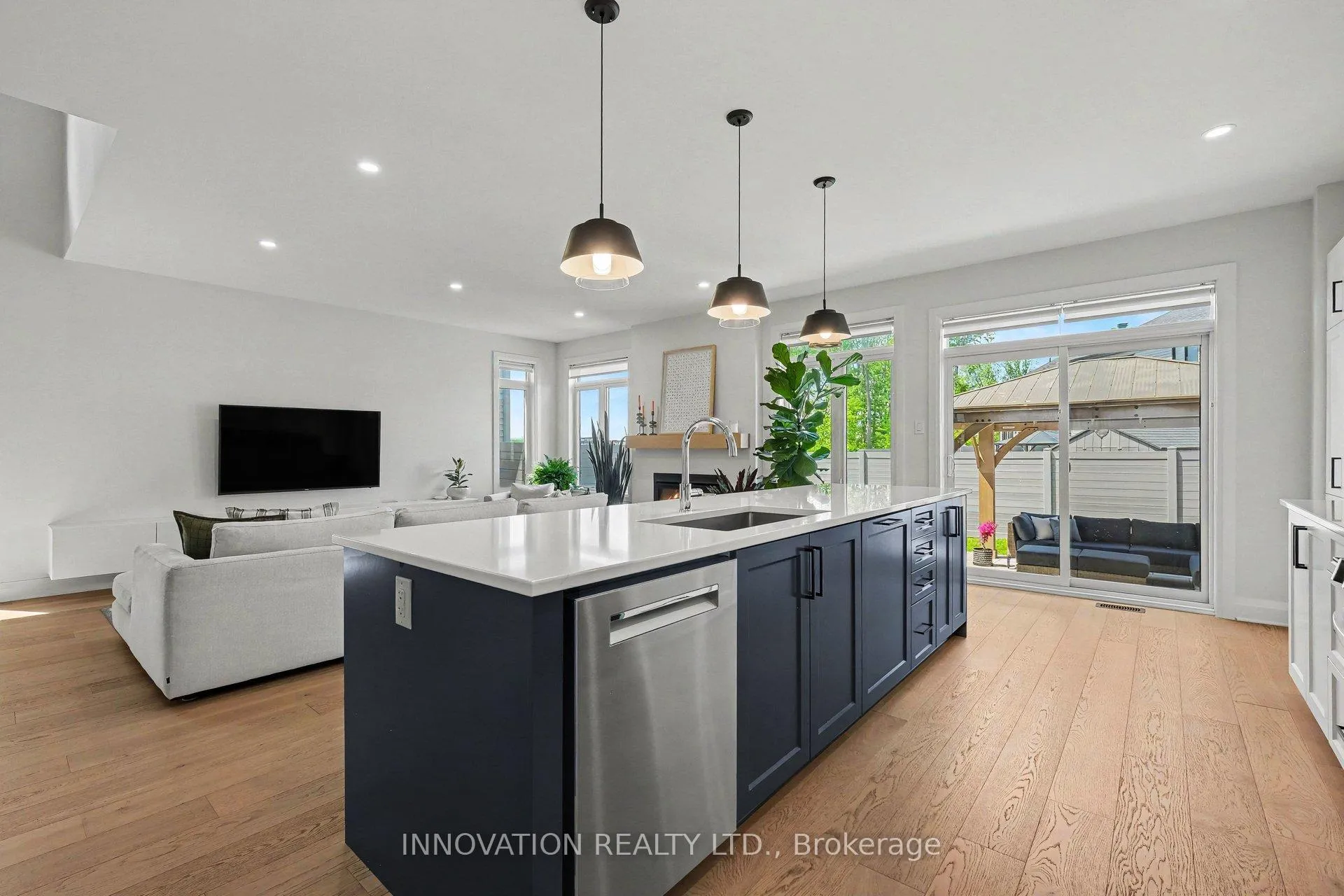 Photo 14 of 957 Atrium Ridge, Ottawa, Riverside South/Gloucester Glen — HOMEH