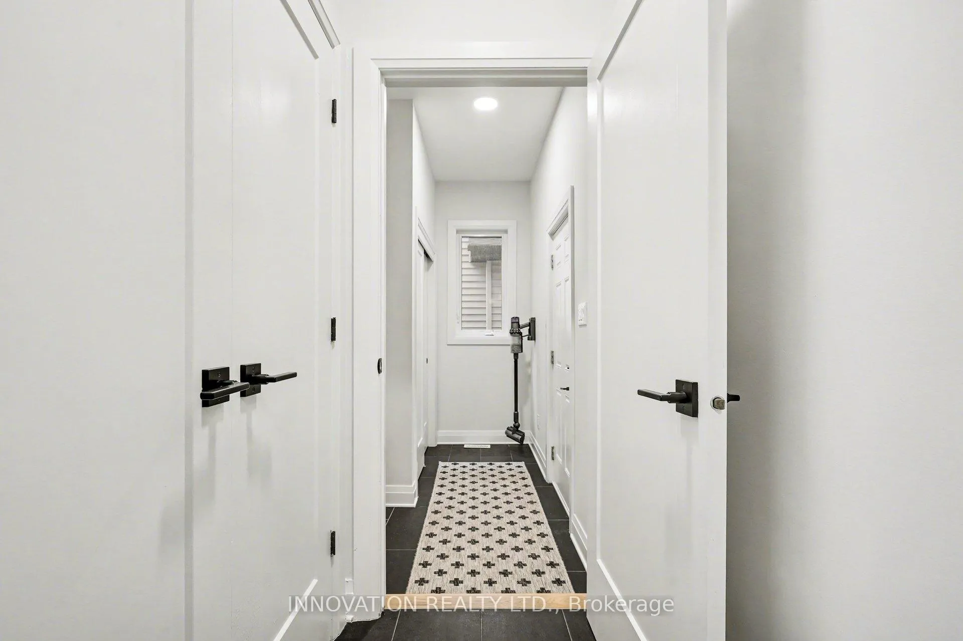 Photo 32 of 957 Atrium Ridge, Ottawa, Riverside South/Gloucester Glen — HOMEH