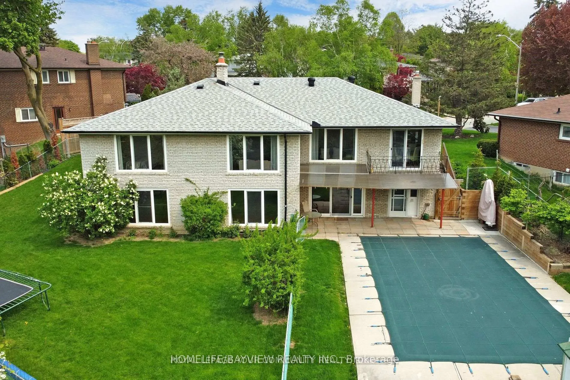 Photo 6 of Unit Main, 31 Portree Crescent, Markham, Royal Orchard — HOMEH