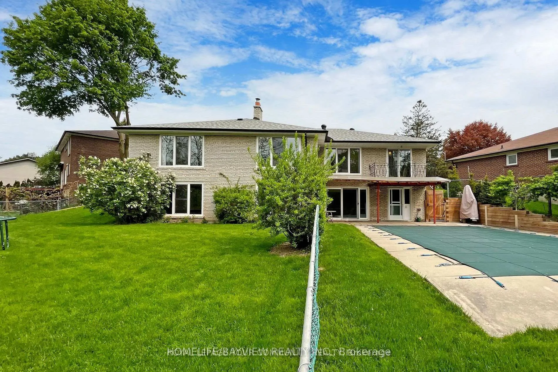 Photo 7 of Unit Main, 31 Portree Crescent, Markham, Royal Orchard — HOMEH