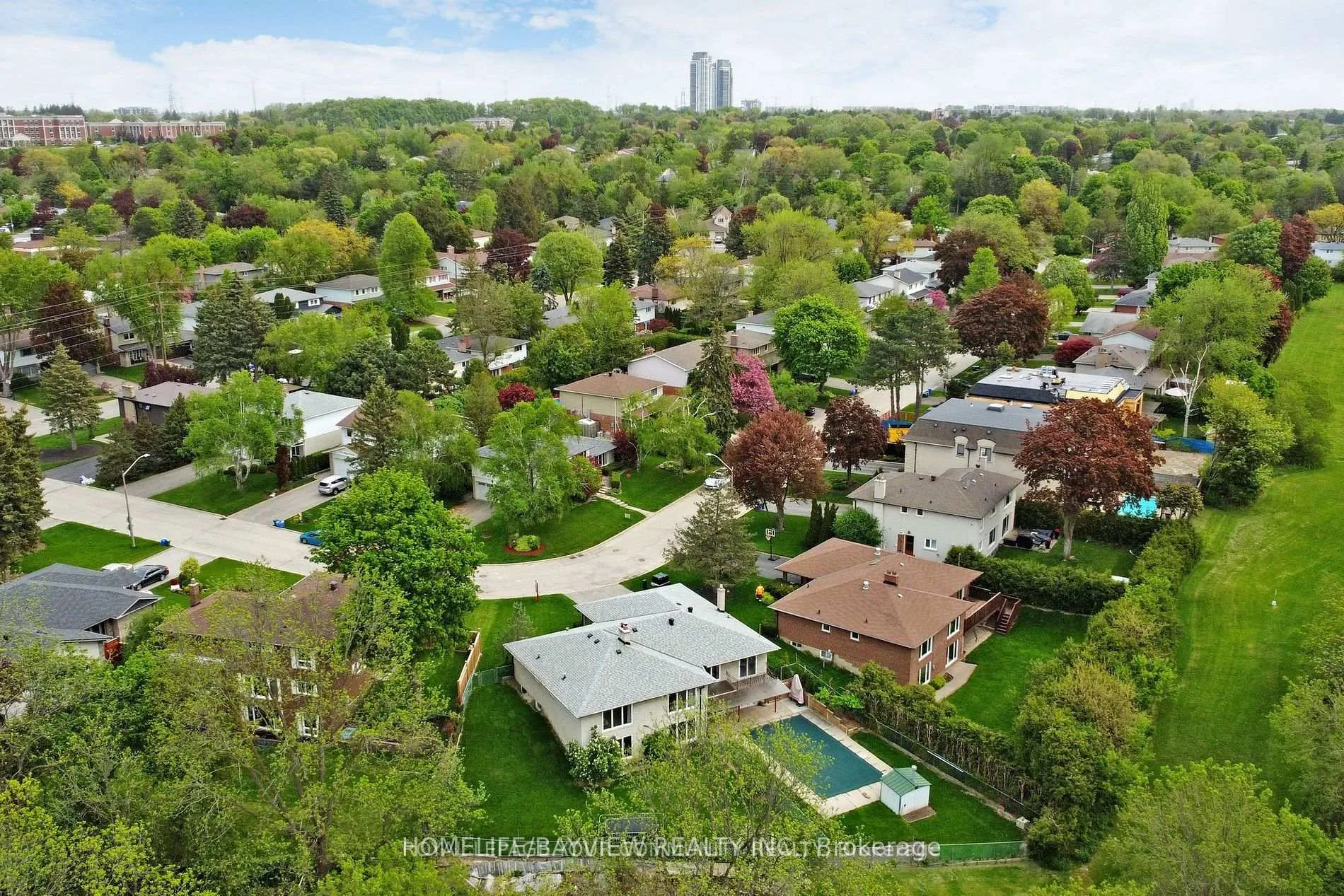 Photo 12 of Unit Main, 31 Portree Crescent, Markham, Royal Orchard — HOMEH