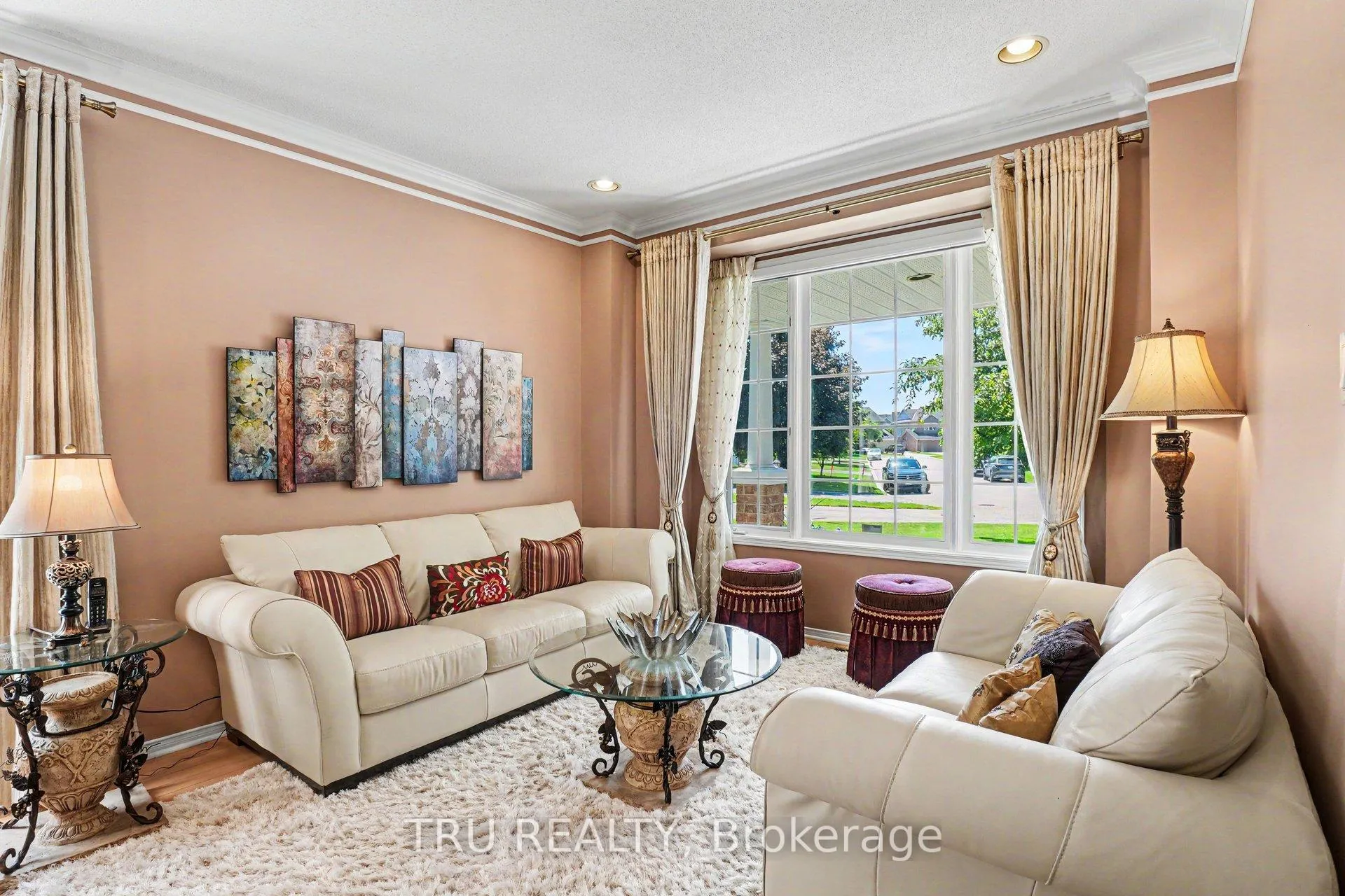 Photo 5 of 40 Cimarron Crescent, Ottawa, Centrepointe — HOMEH