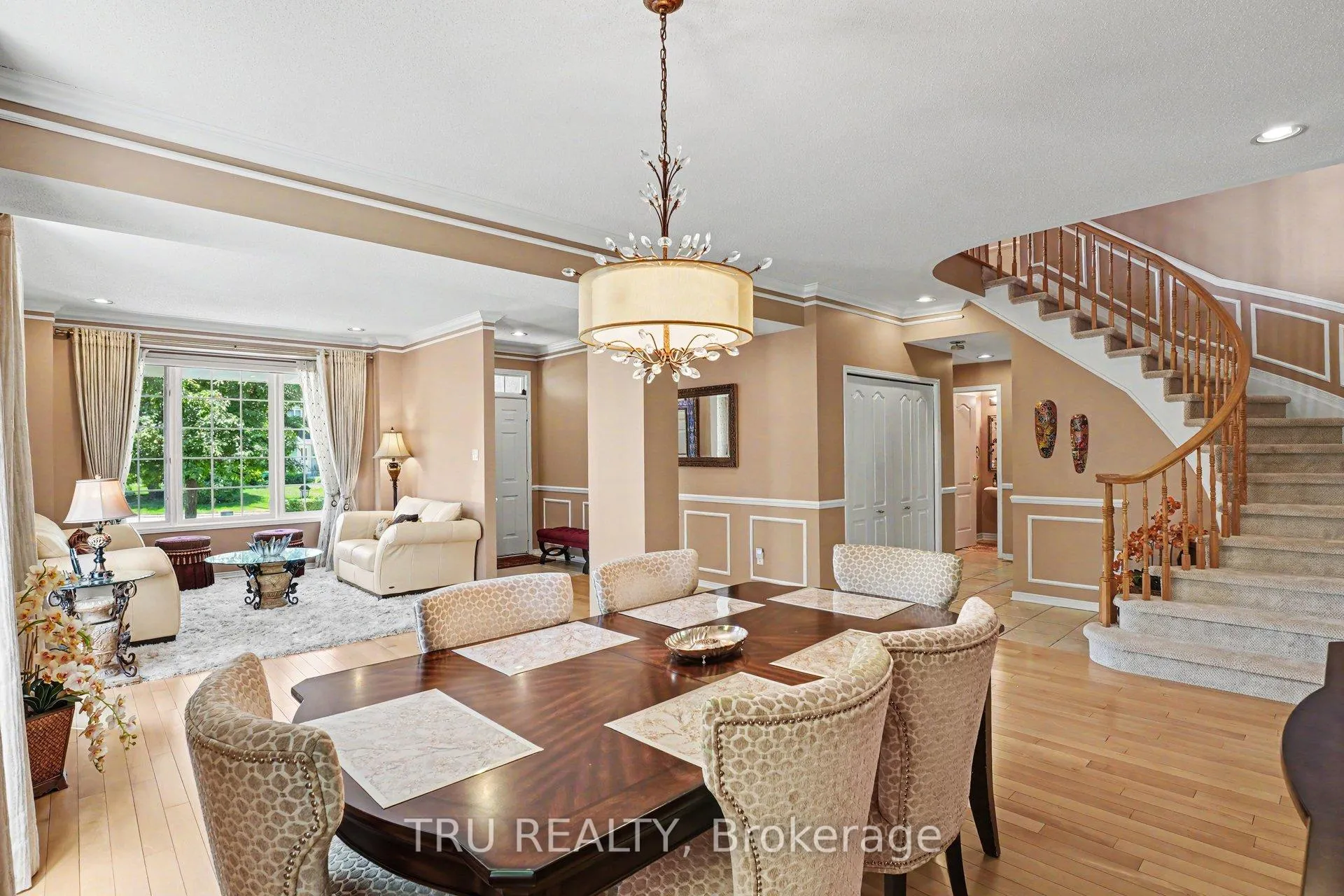 Photo 8 of 40 Cimarron Crescent, Ottawa, Centrepointe — HOMEH