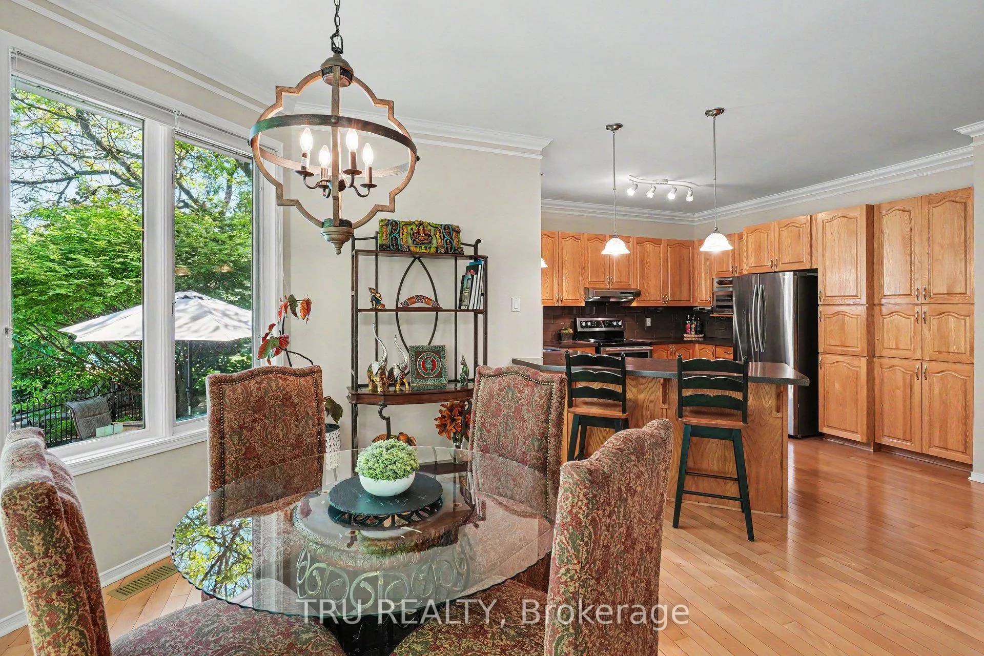 Photo 13 of 40 Cimarron Crescent, Ottawa, Centrepointe — HOMEH