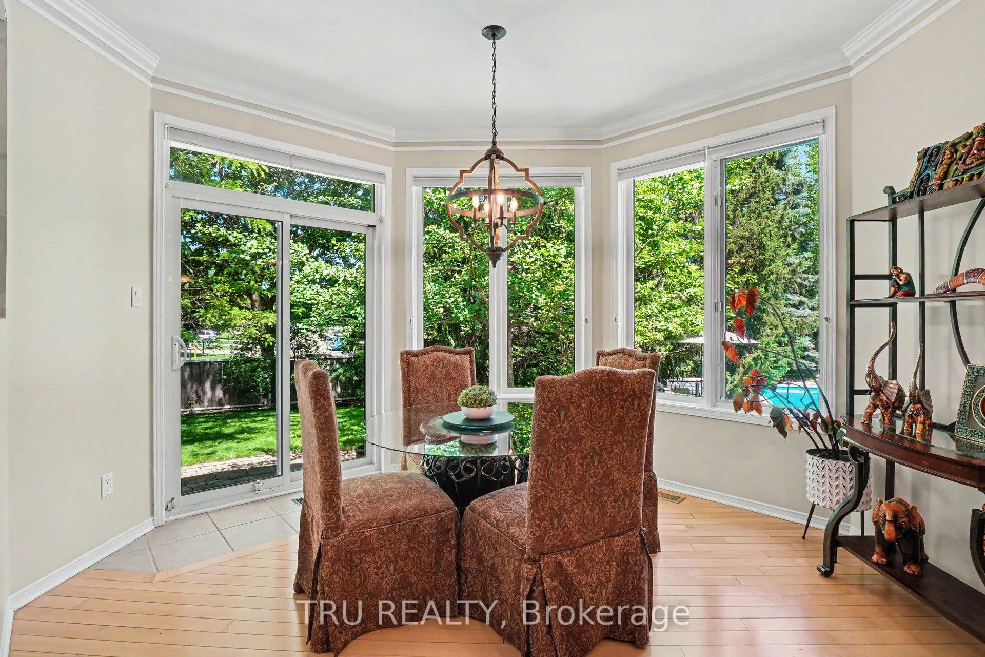 Photo 14 of 40 Cimarron Crescent, Ottawa, Centrepointe — HOMEH