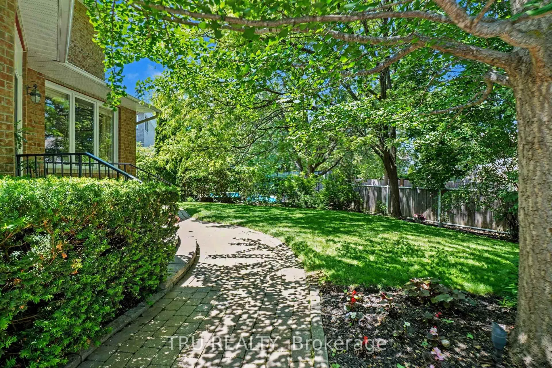 Photo 38 of 40 Cimarron Crescent, Ottawa, Centrepointe — HOMEH