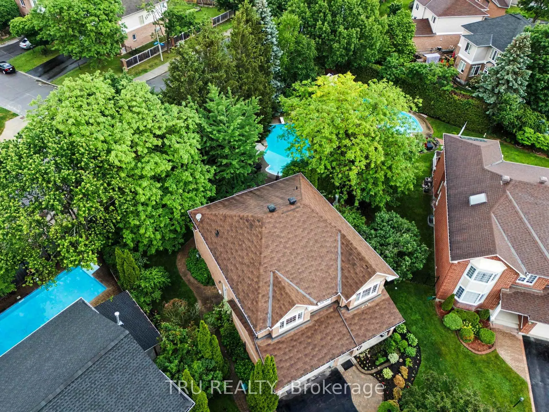 Photo 44 of 40 Cimarron Crescent, Ottawa, Centrepointe — HOMEH