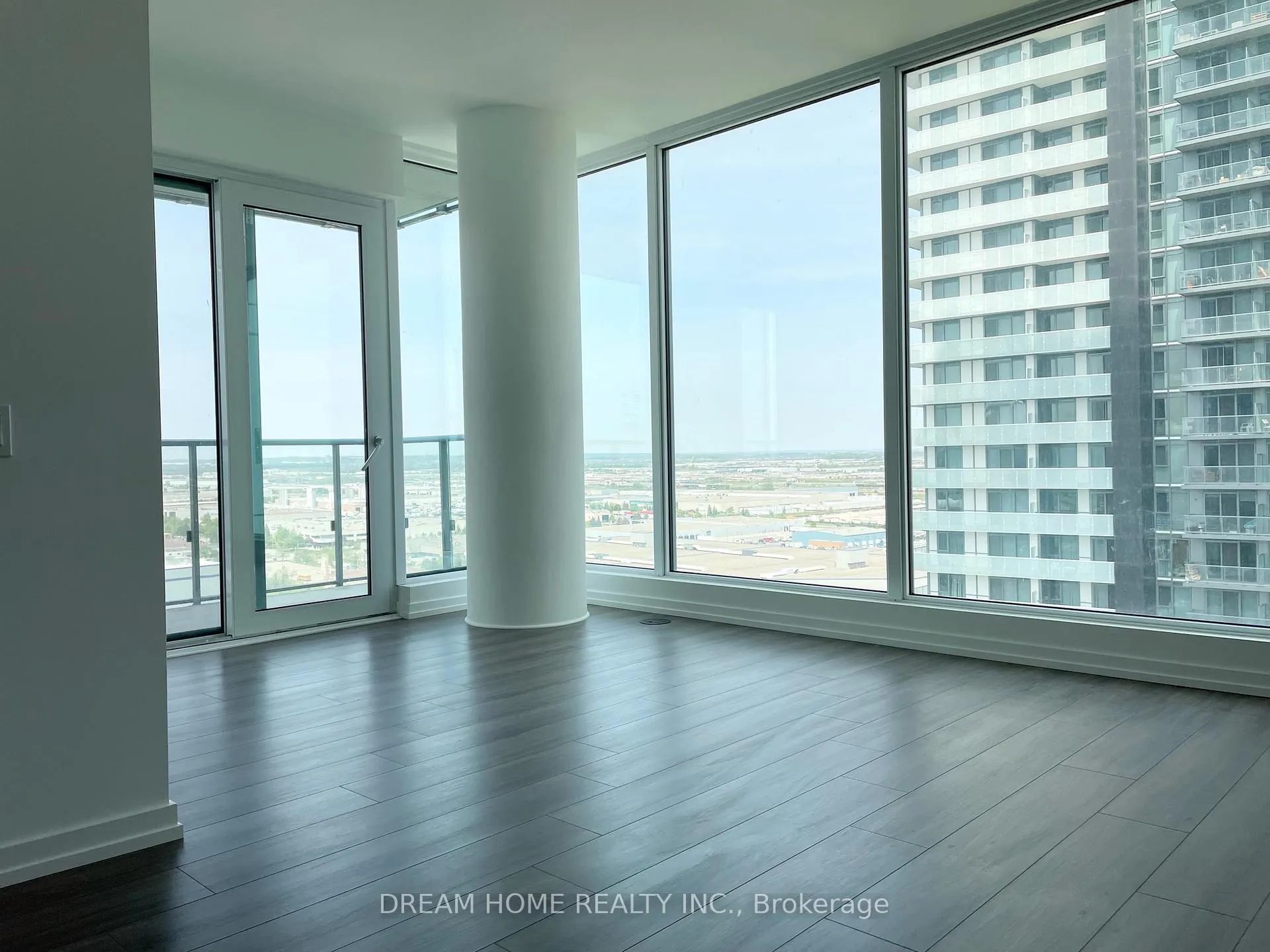 Photo 4 of Unit 2109, 7890 Jane Street, Vaughan, Vaughan Corporate Centre — HOMEH