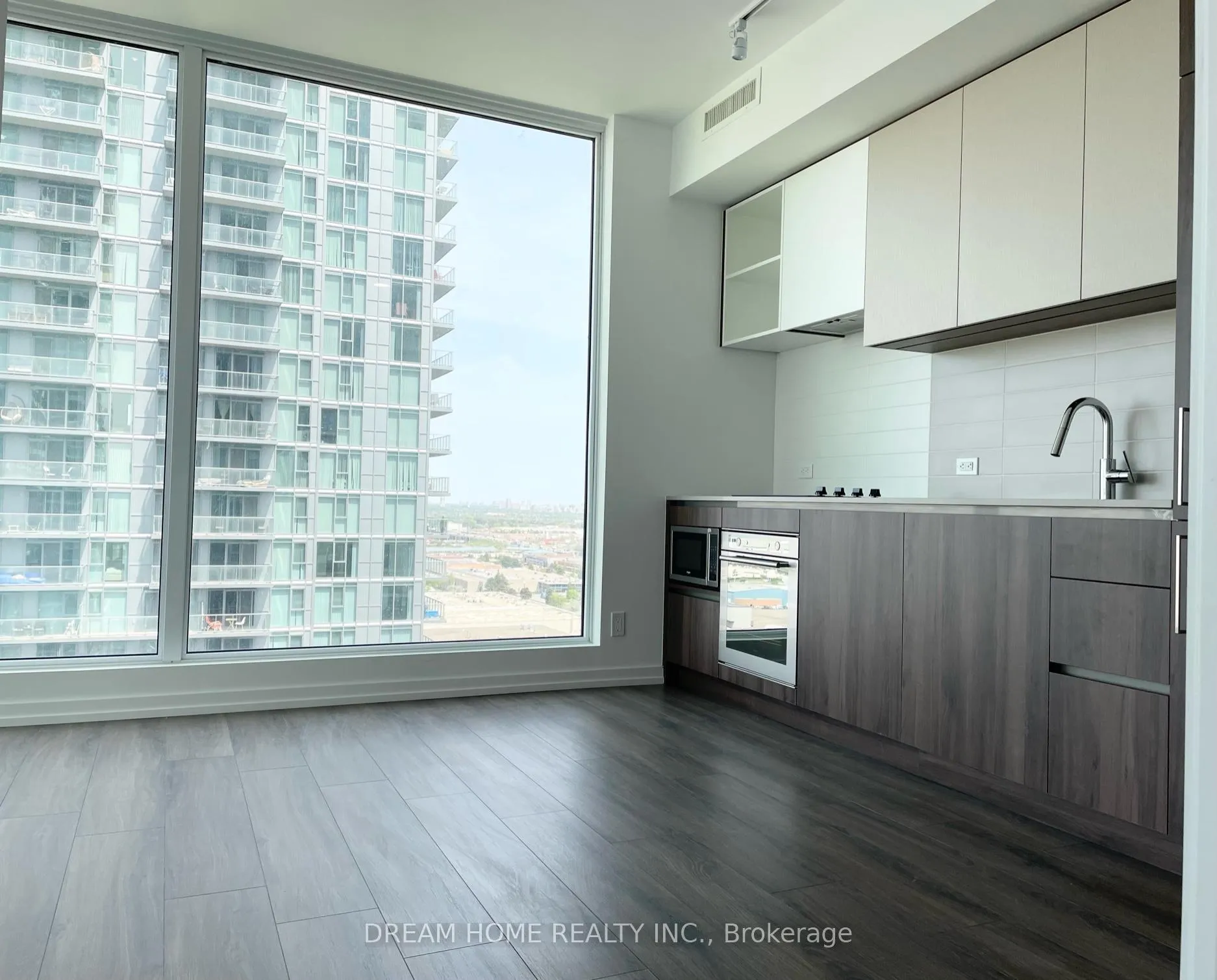 Photo 7 of Unit 2109, 7890 Jane Street, Vaughan, Vaughan Corporate Centre — HOMEH