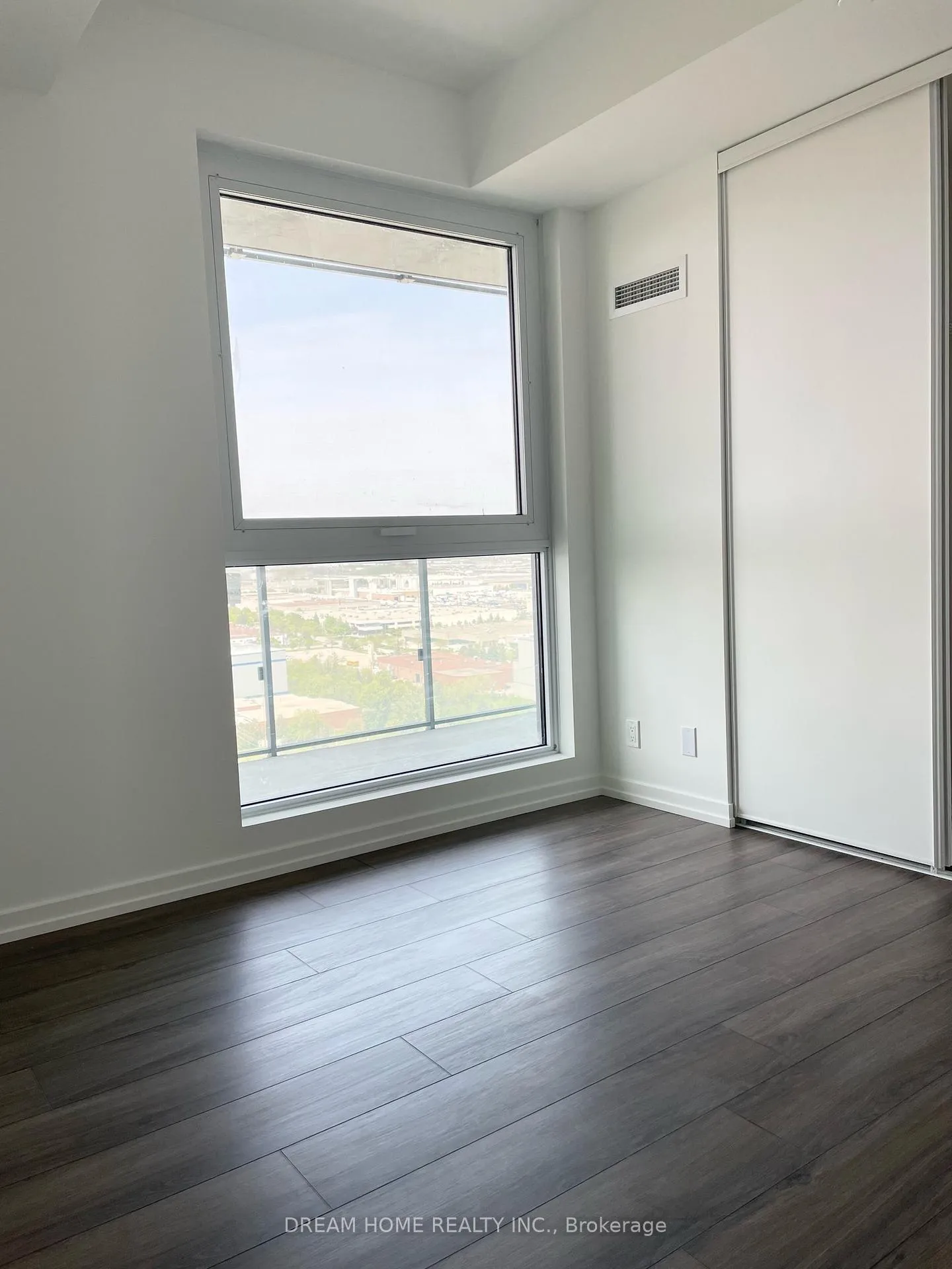 Photo 8 of Unit 2109, 7890 Jane Street, Vaughan, Vaughan Corporate Centre — HOMEH