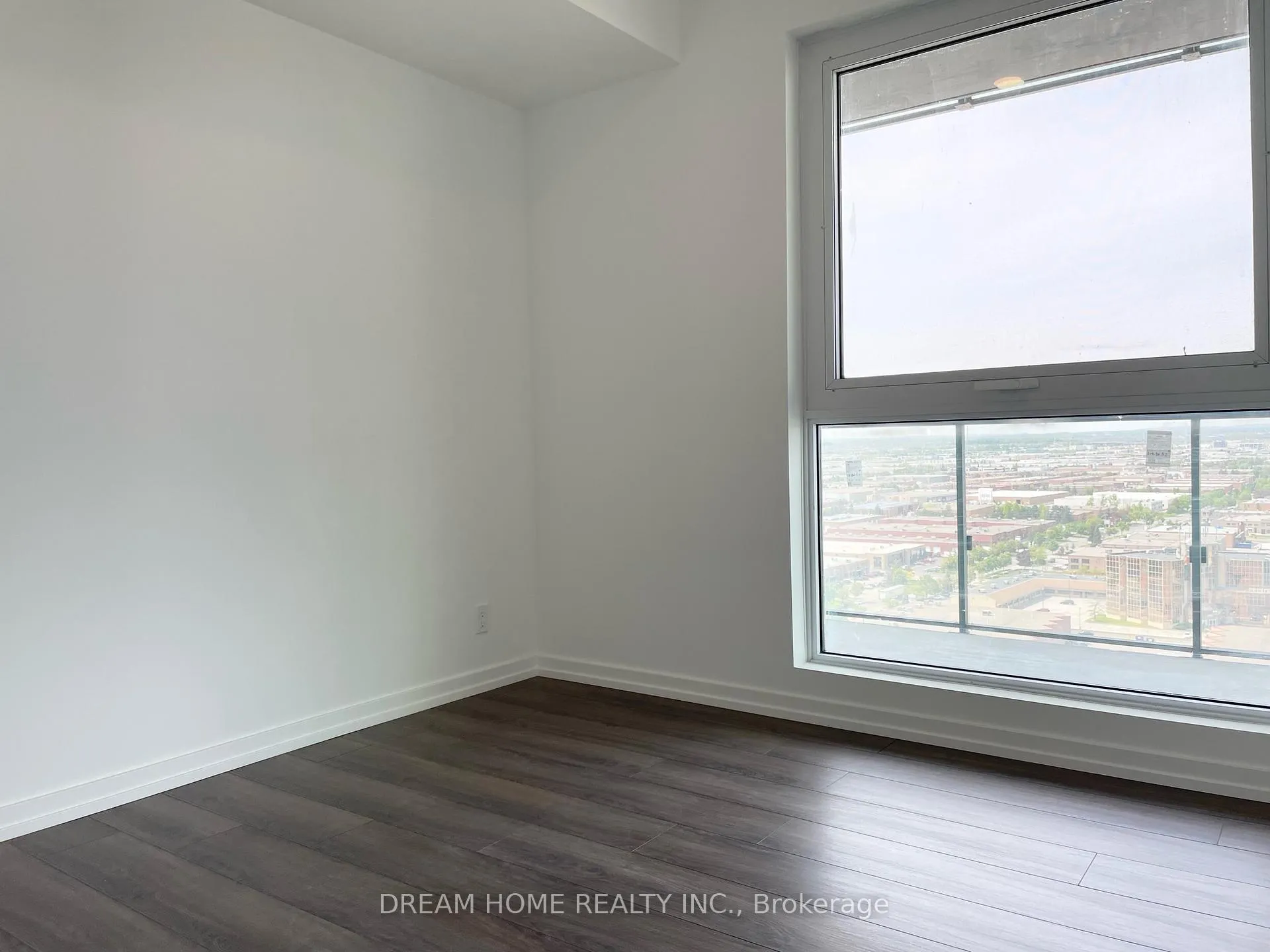 Photo 11 of Unit 2109, 7890 Jane Street, Vaughan, Vaughan Corporate Centre — HOMEH