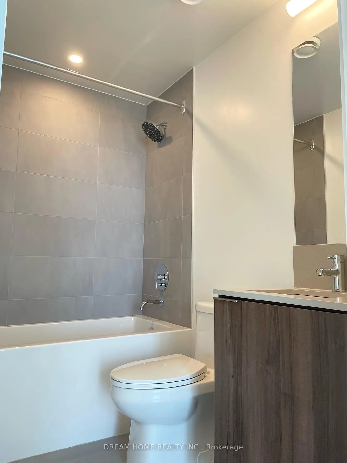Photo 12 of Unit 2109, 7890 Jane Street, Vaughan, Vaughan Corporate Centre — HOMEH