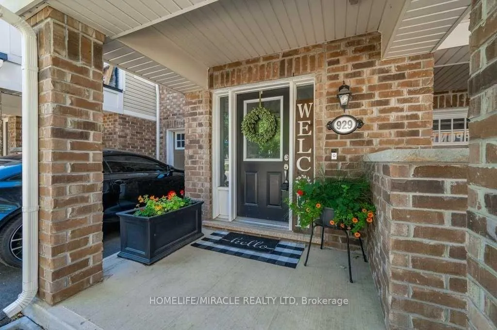 Photo 3 of 929 Apple Hill Lane, Kitchener, Trussler — HOMEH
