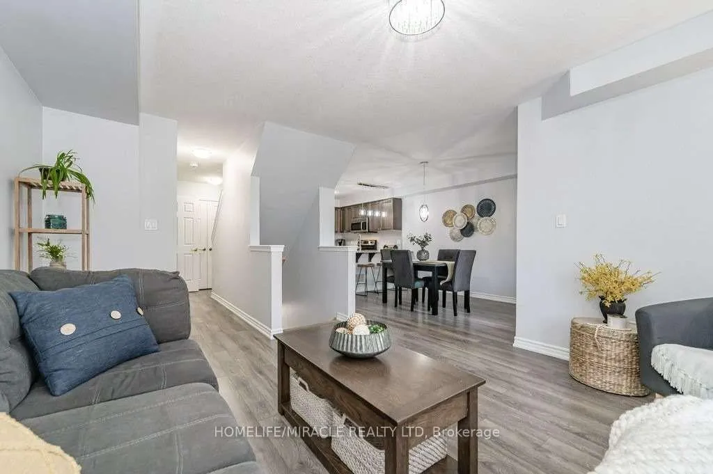 Photo 9 of 929 Apple Hill Lane, Kitchener, Trussler — HOMEH